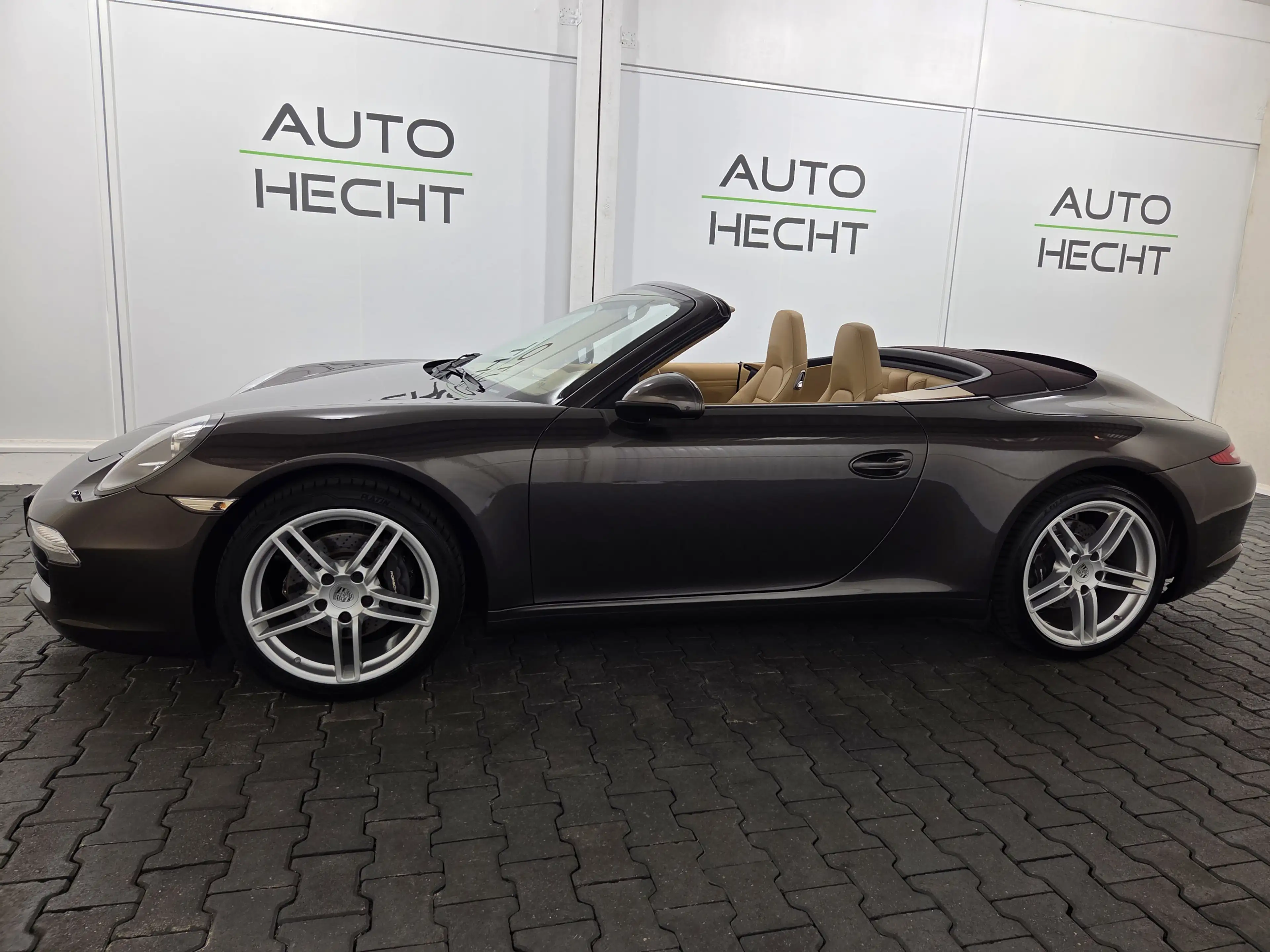 Porsche 991 Carrera Cabrio Sport Chrono — photo 7