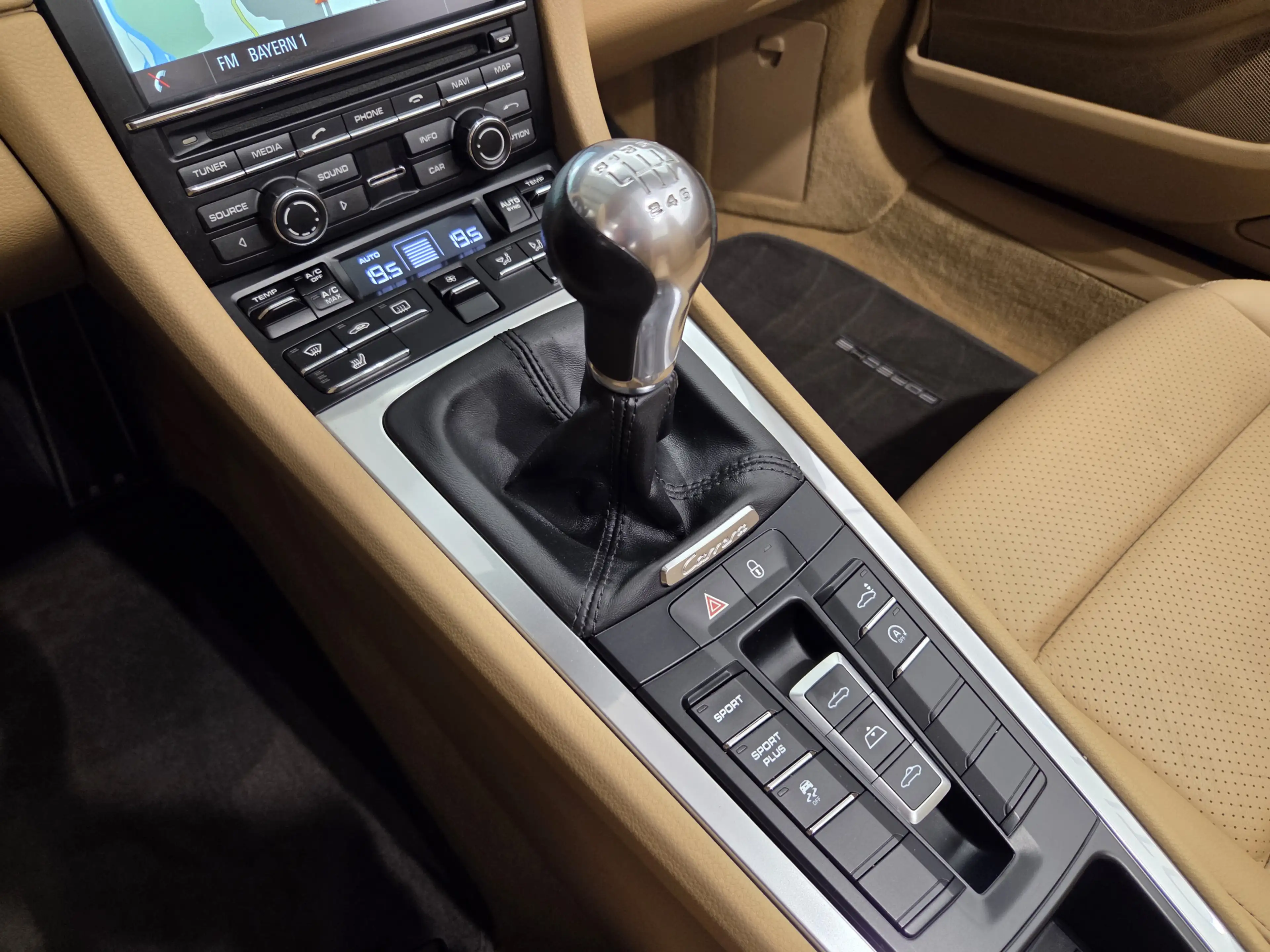 Porsche 991 Carrera Cabrio Sport Chrono — photo 15
