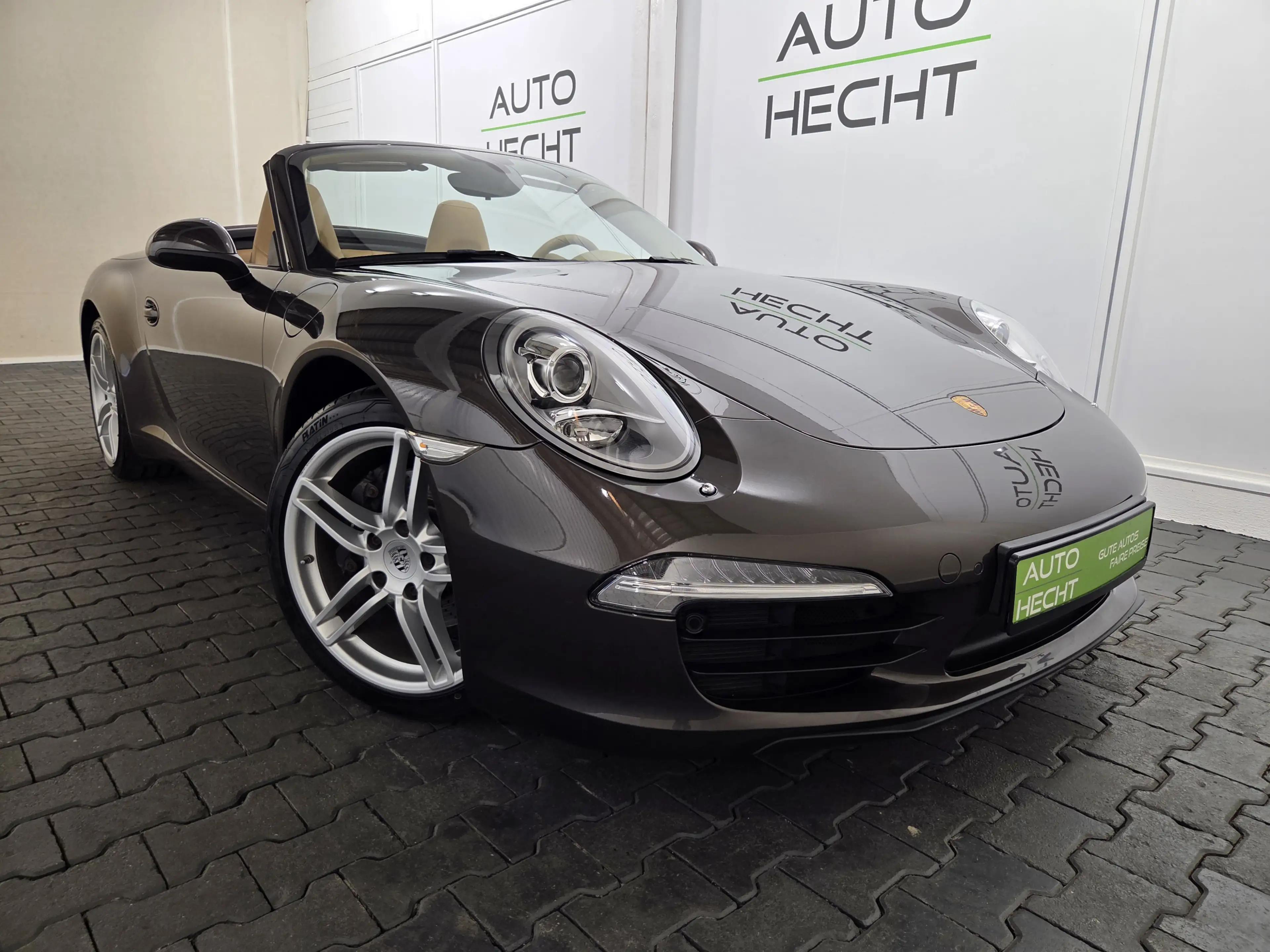 Porsche 991 Carrera Cabrio Sport Chrono — photo 4
