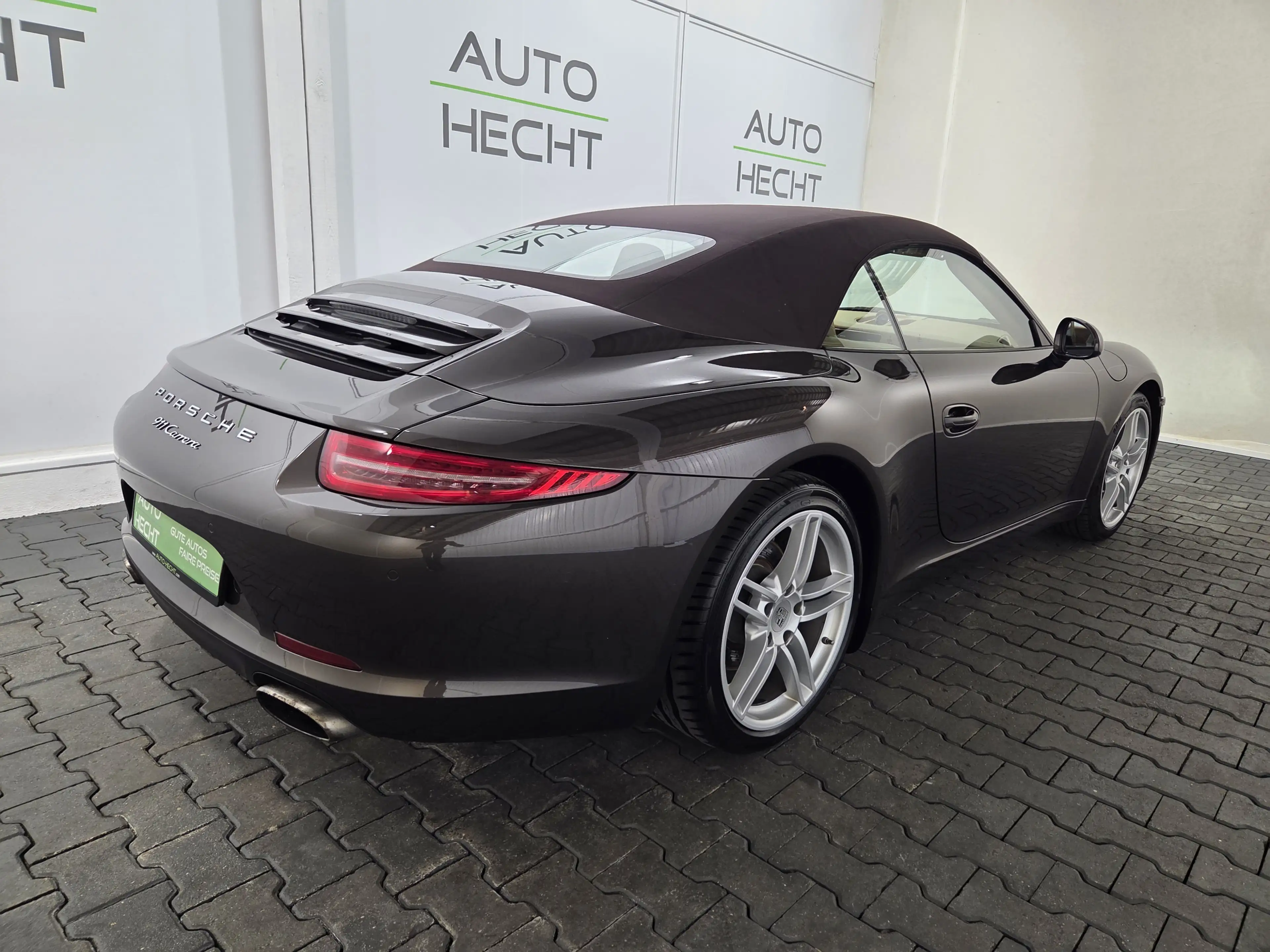 Porsche 991 Carrera Cabrio Sport Chrono — photo 23