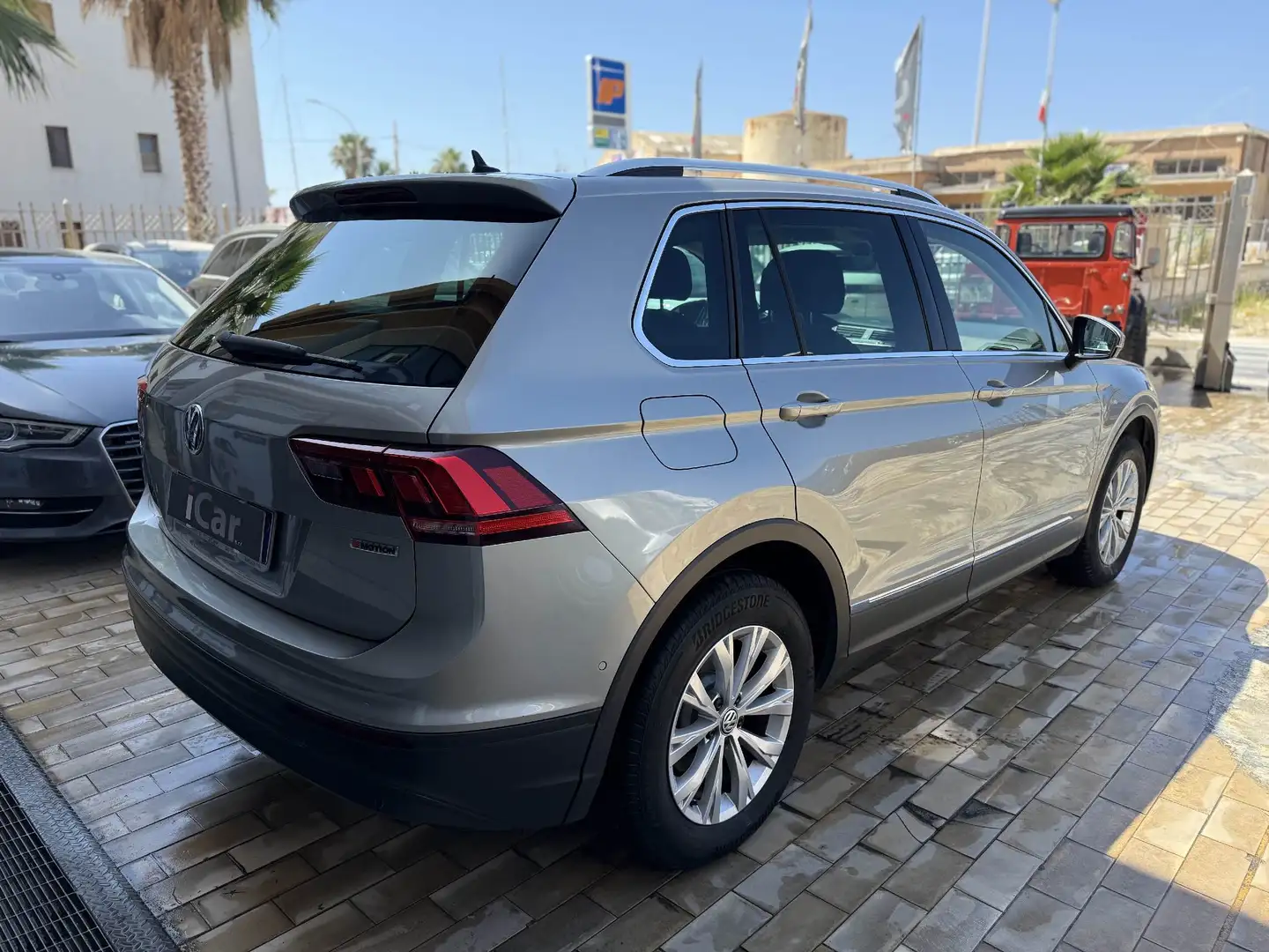 Volkswagen Tiguan - foto 5