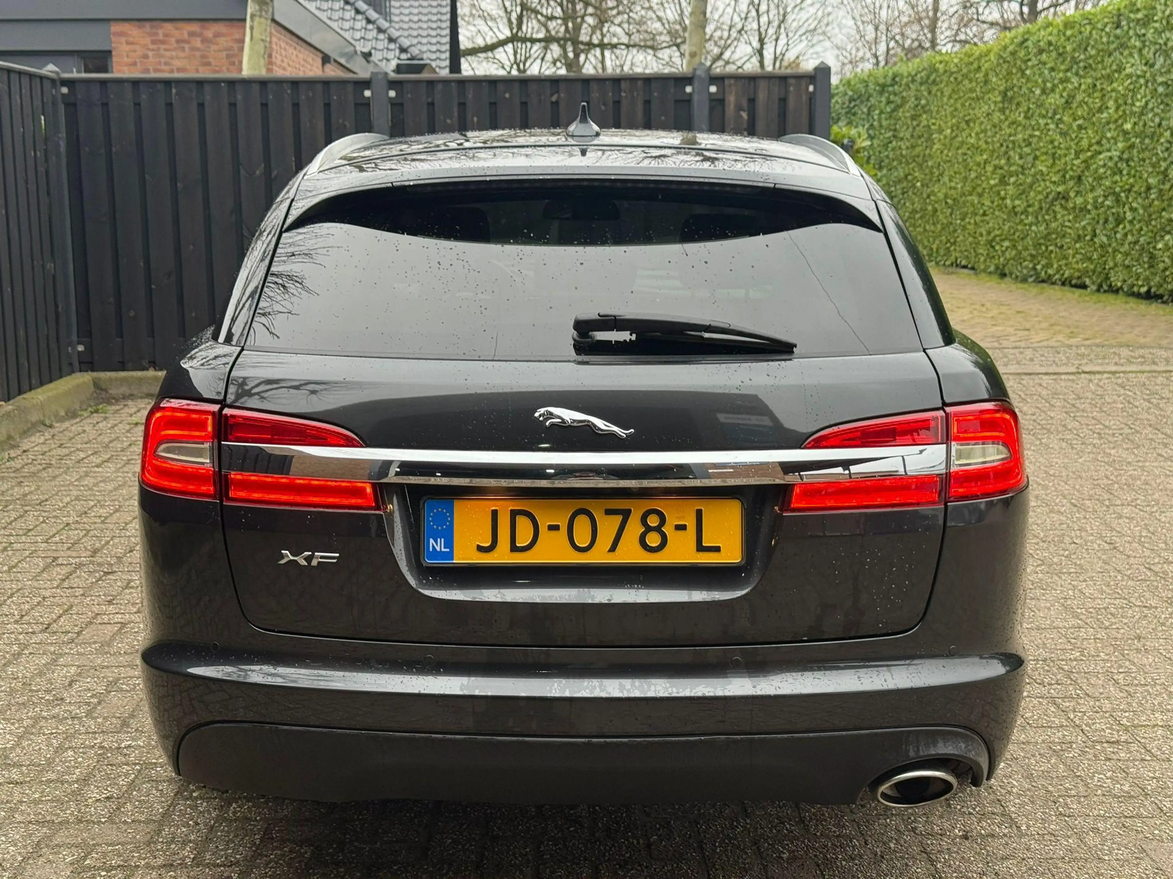 Jaguar XF Sportbrake 2.2D — photo 6