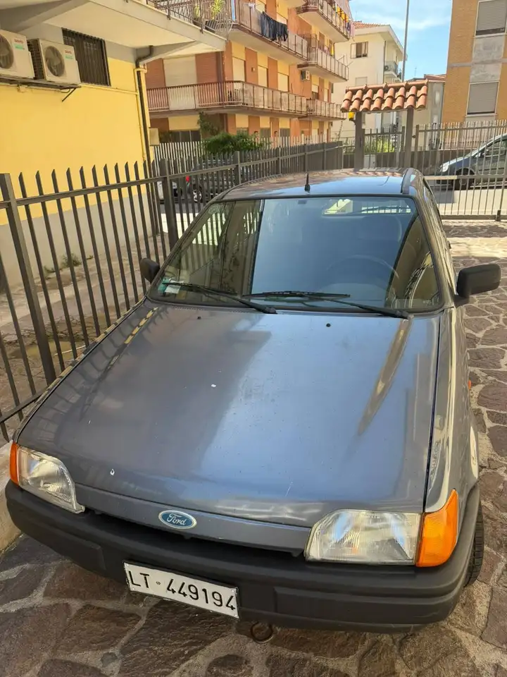 Ford Fiesta 5p 1.4 Ghia, foto 2