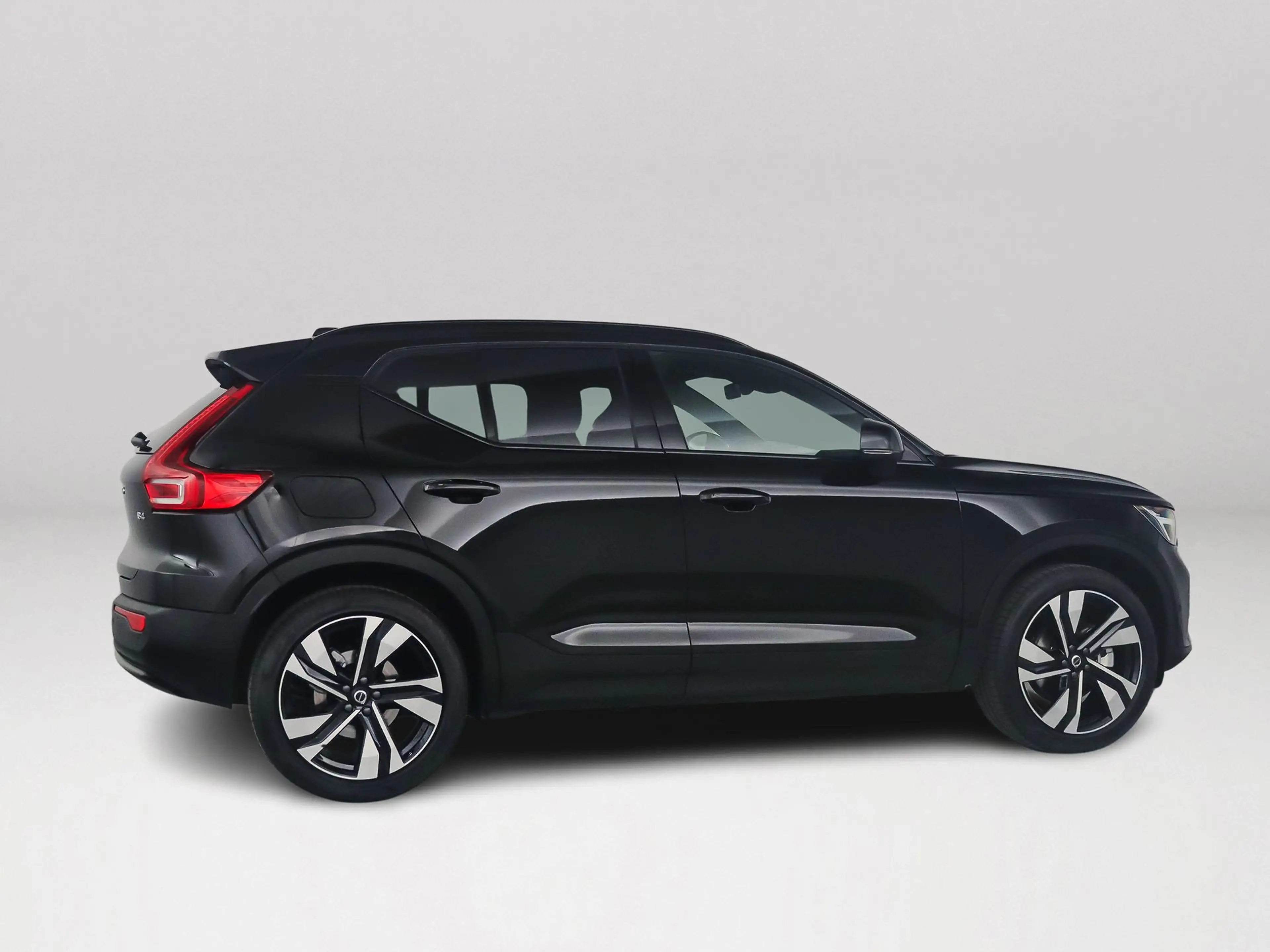 Volvo XC40 B4 Plus Dark | Panoramadak | 360° camera | Harman — photo 5