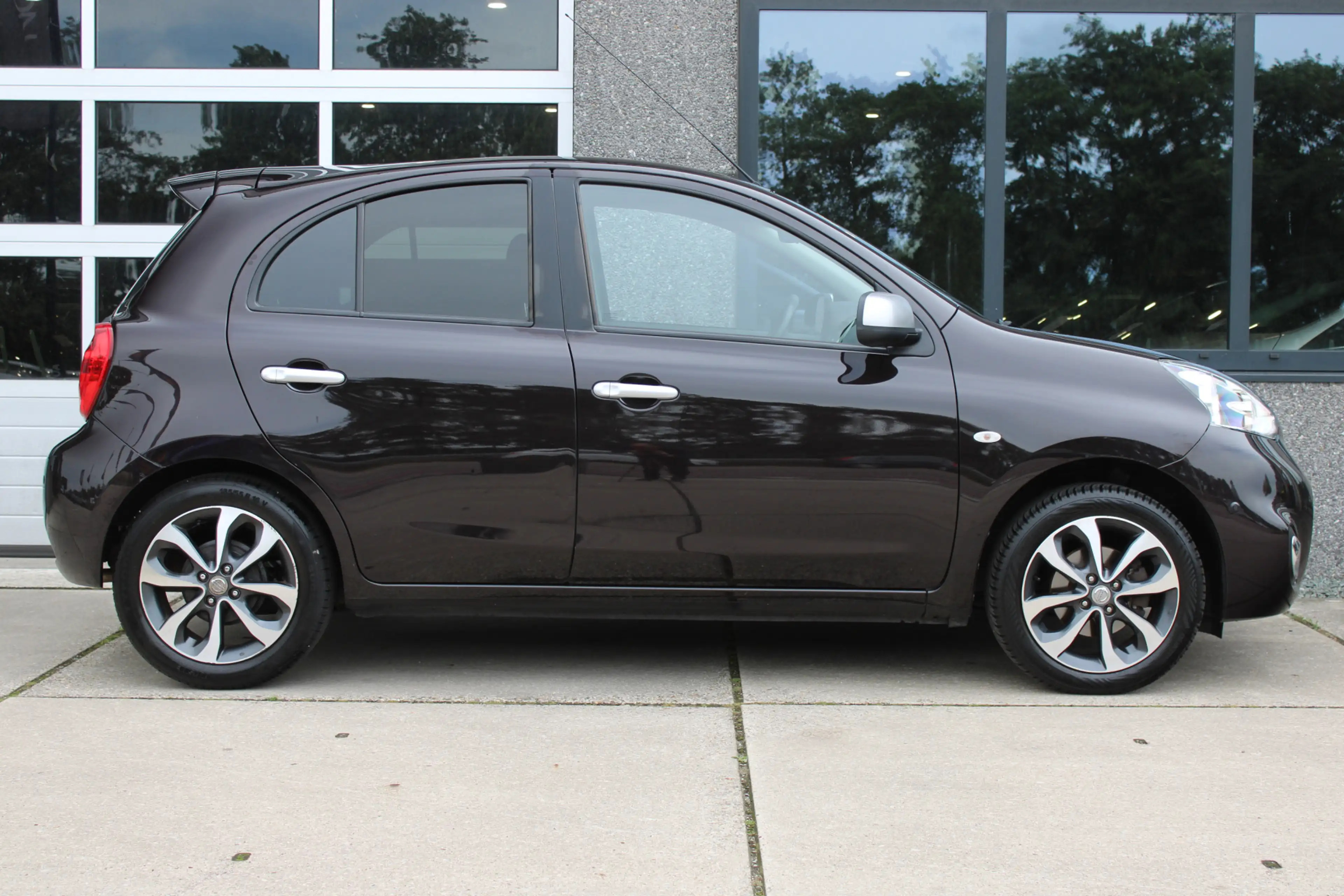 Nissan Micra 1.2 Connect Edition N-TEC Dealer Onderhouden — photo 4