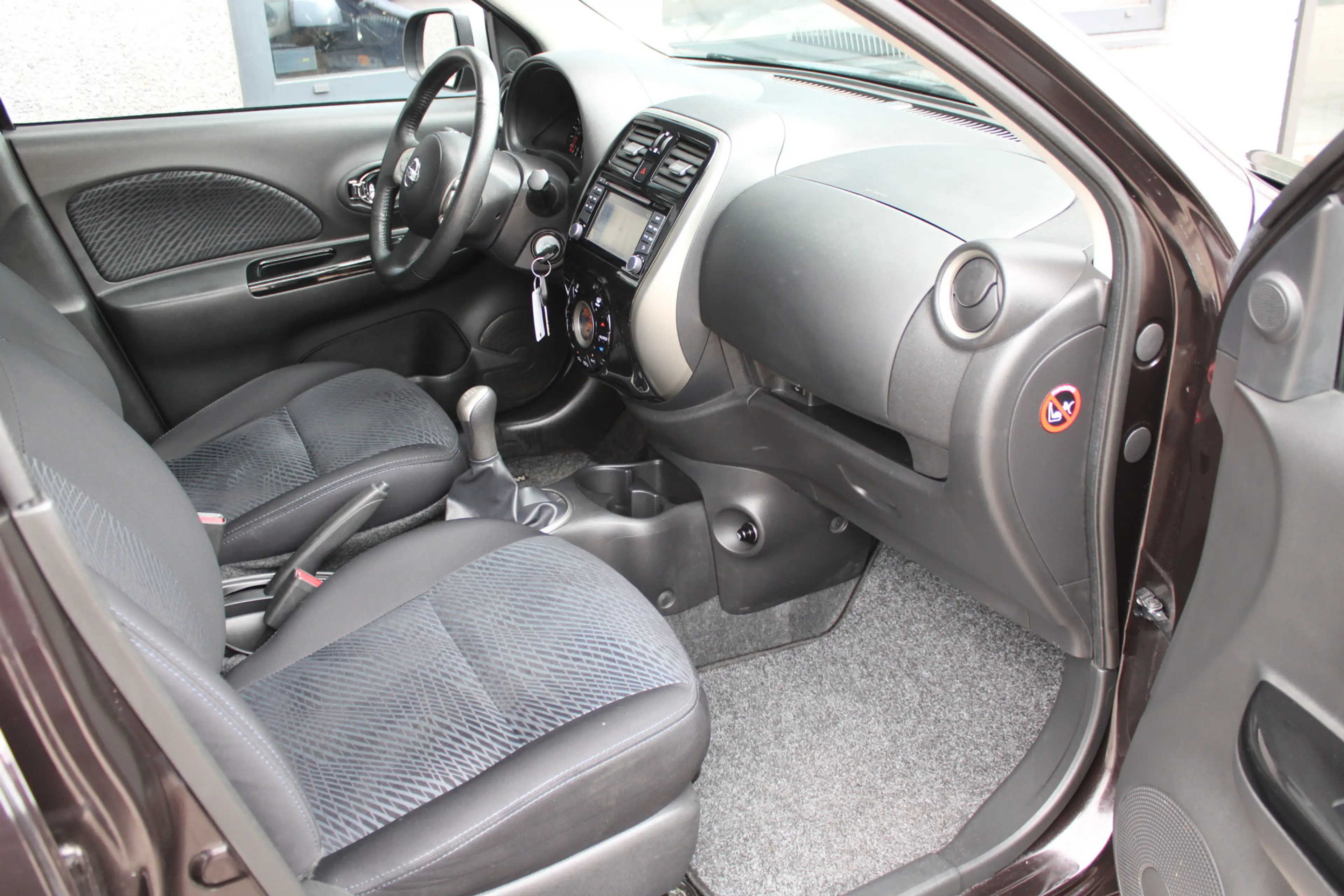 Nissan Micra 1.2 Connect Edition N-TEC Dealer Onderhouden — photo 6