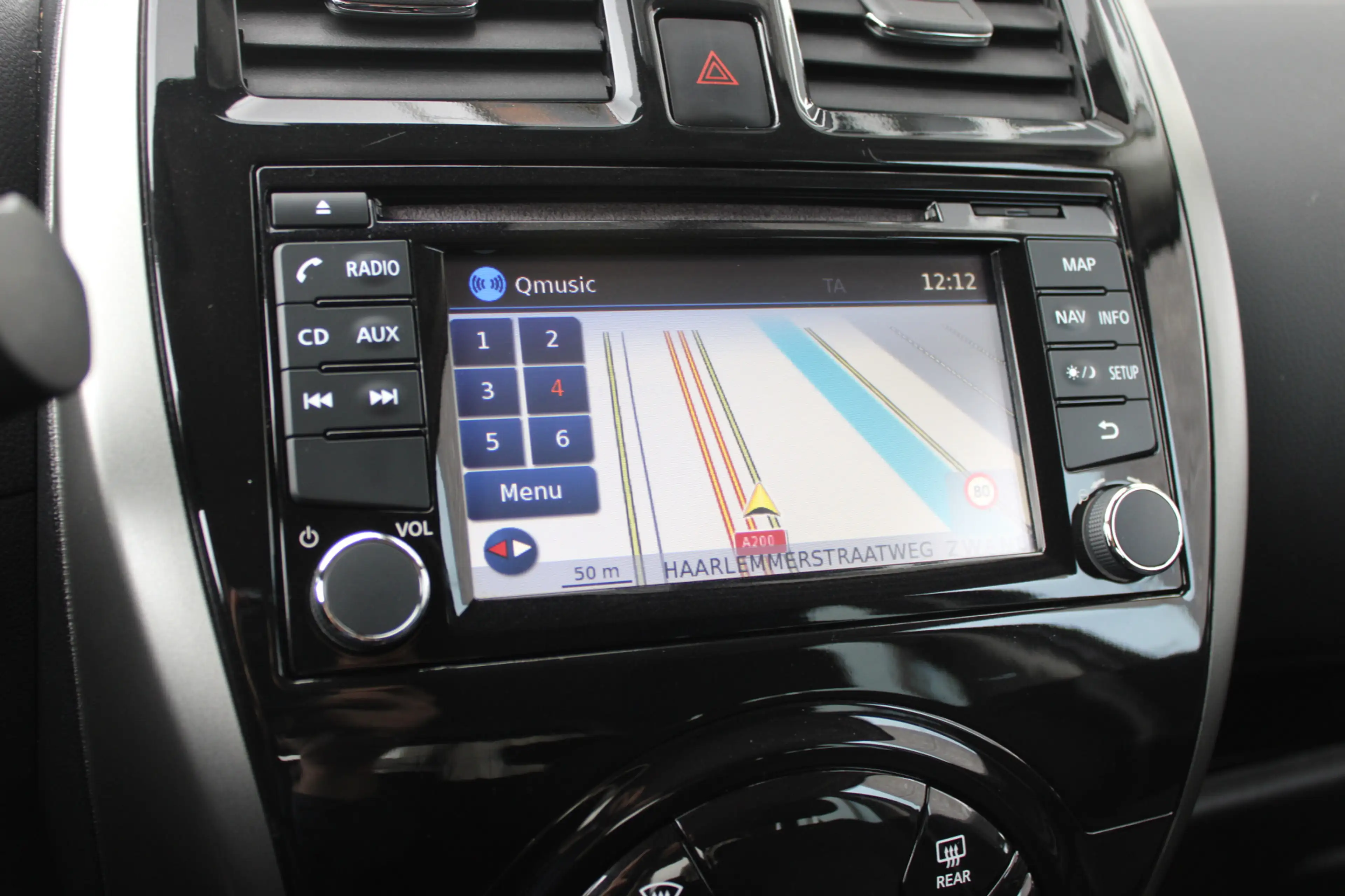 Nissan Micra 1.2 Connect Edition N-TEC Dealer Onderhouden — photo 7