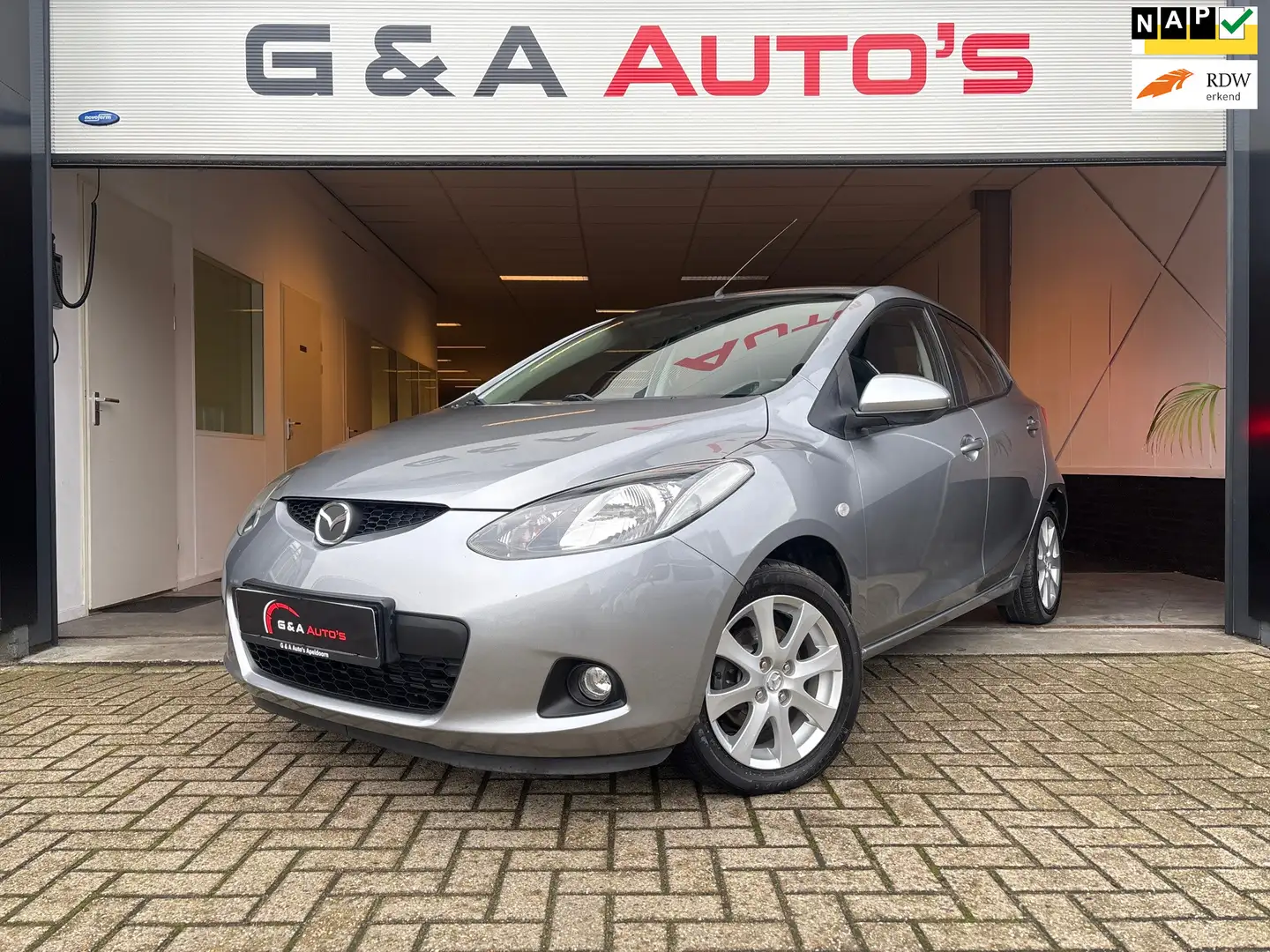 Mazda 2 1.3 AIRCO / ELLEKT-PAKKET / 5 DEURS / LMV Gris - 1
