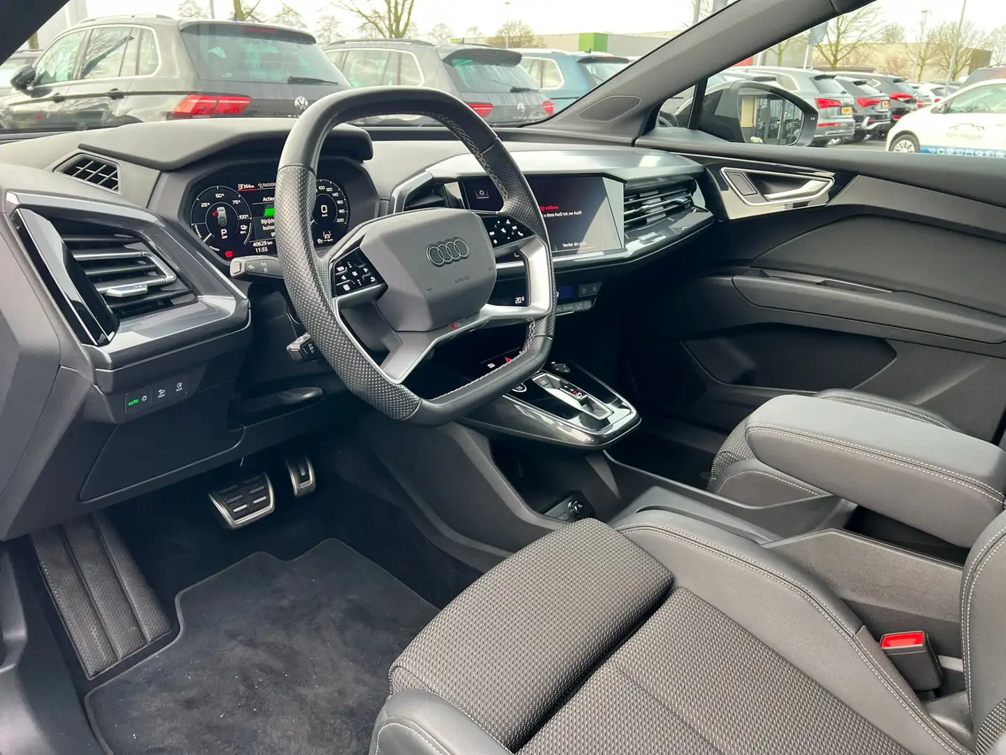 Audi Q4 e-tron Sportback 40 Edition 82 kWh head up, virtual cockp Zwart - 2