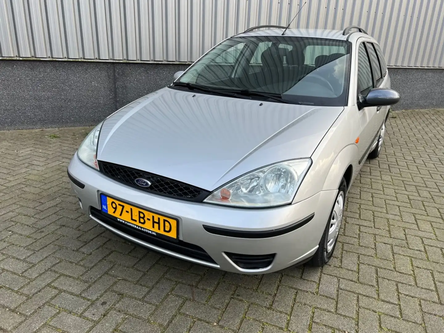 Ford Focus 1.6-16V COOL EDITION Stationcar 5-Drs Youngtimer!! Grijs - 2