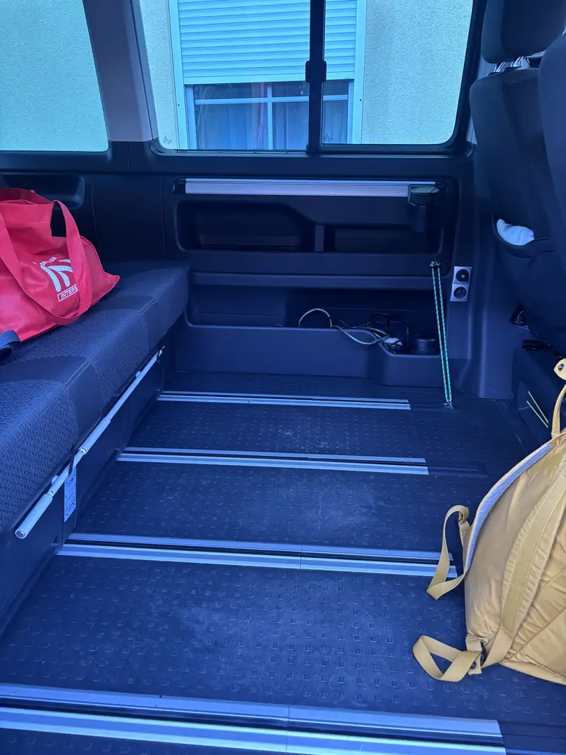 Volkswagen T6 California Beach Edition 2,0 TDI 4Motion BMT DSG - 2