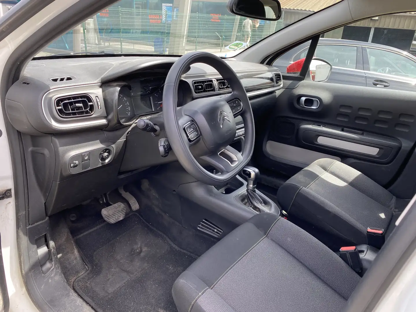 Citroen C3 Aircross 1.2 PureTech Shine S&S - 2