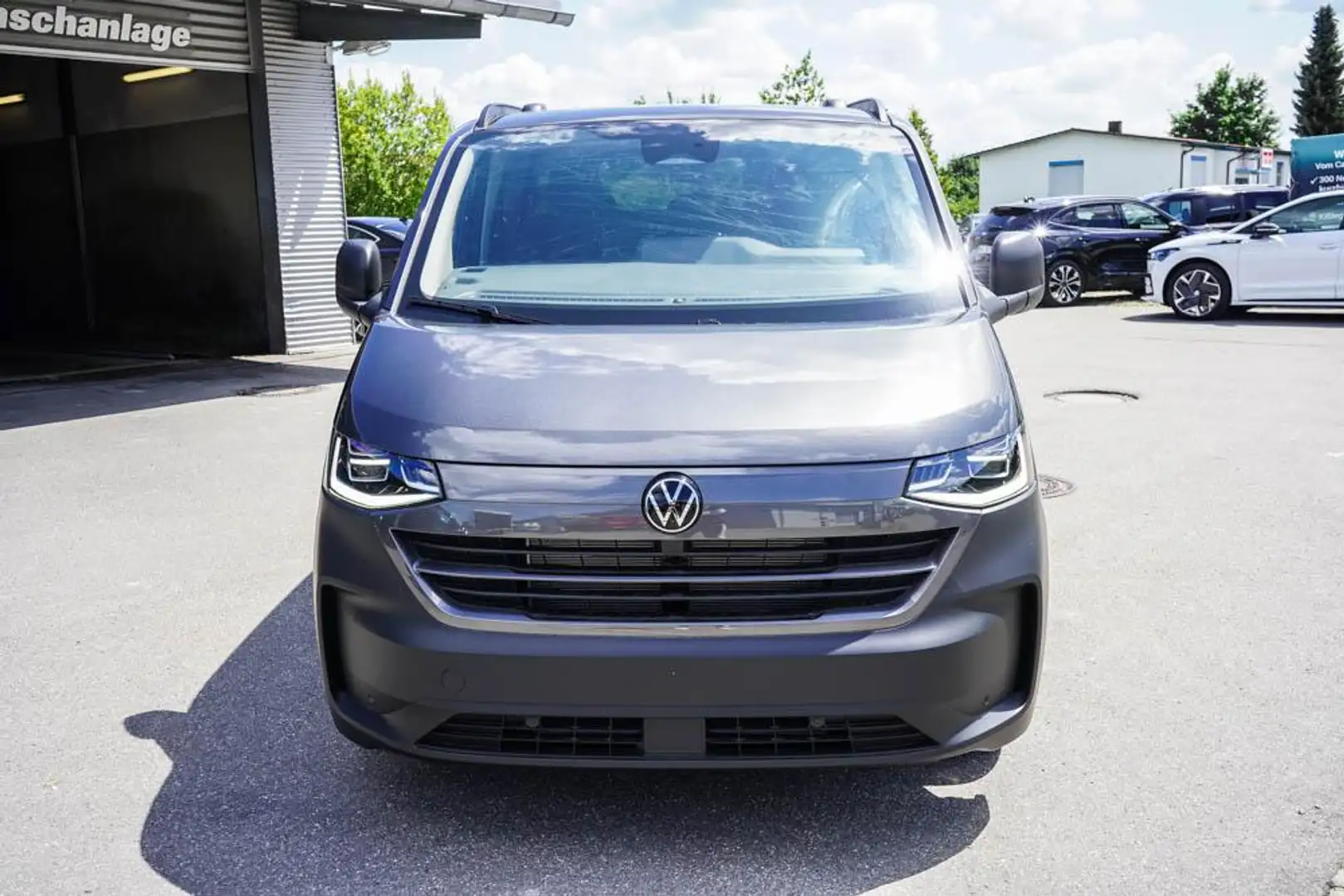 Volkswagen T7 Caravelle 2,0 TDI DSG langer  -LAG. 110 kW (150 PS), Auto... Szary - 2