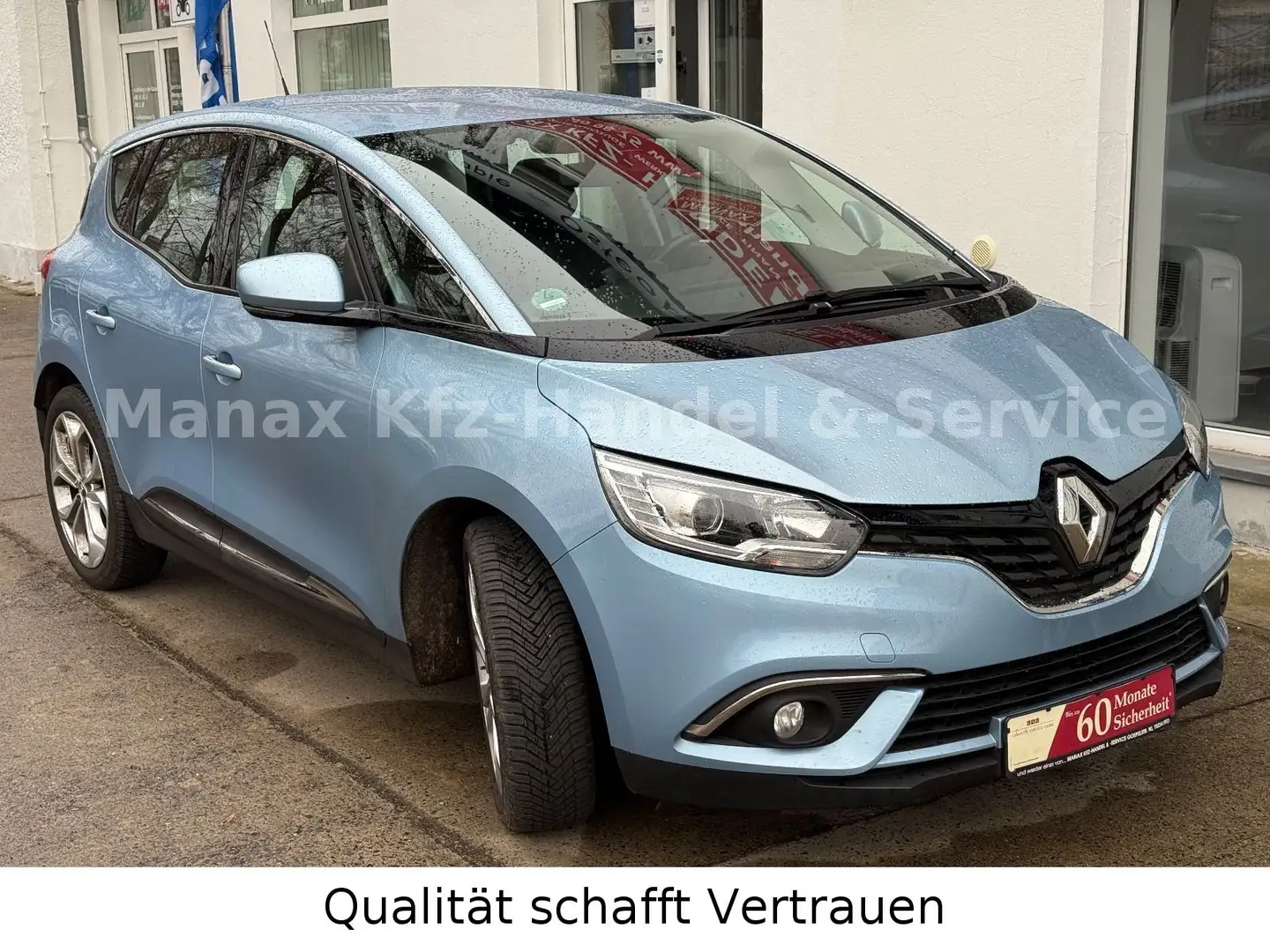 Renault Scenic IV Experience Blau - 1