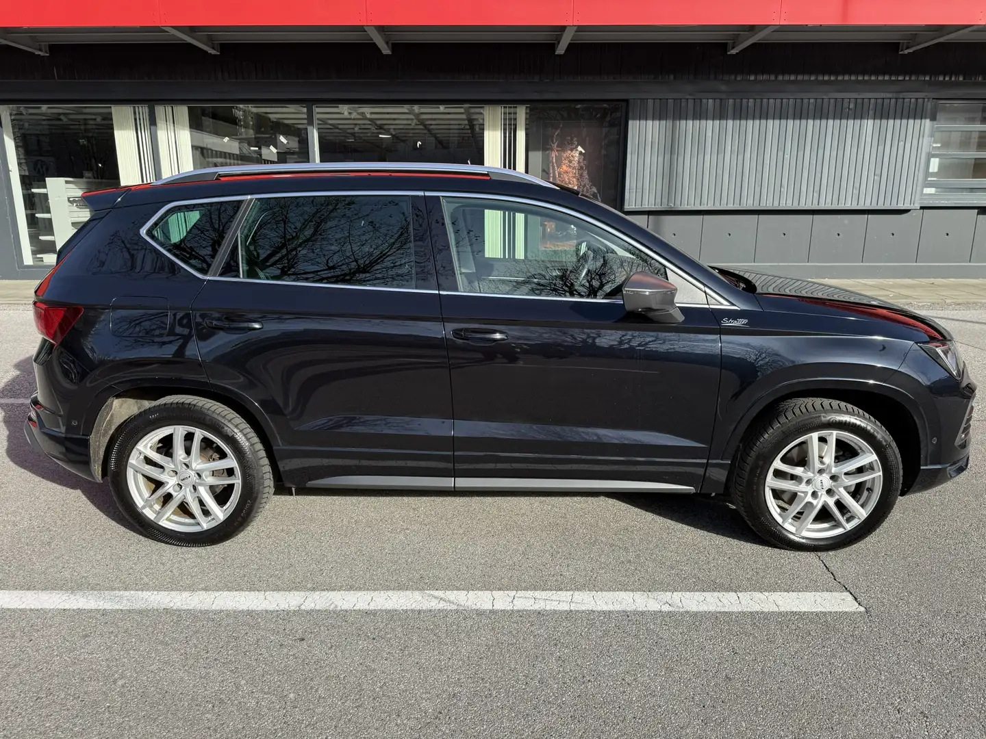 SEAT Ateca Ateca 2,0 Austria Edition 4WD TDI DSG Austria Edition Schwarz - 2