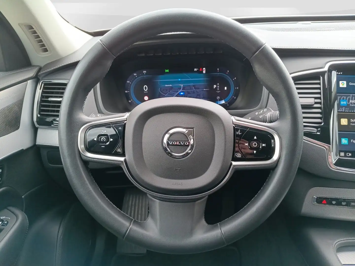 Volvo XC90 B5 AWD Plus Dark 360°/H&K/Standhzg. Weiß - 2