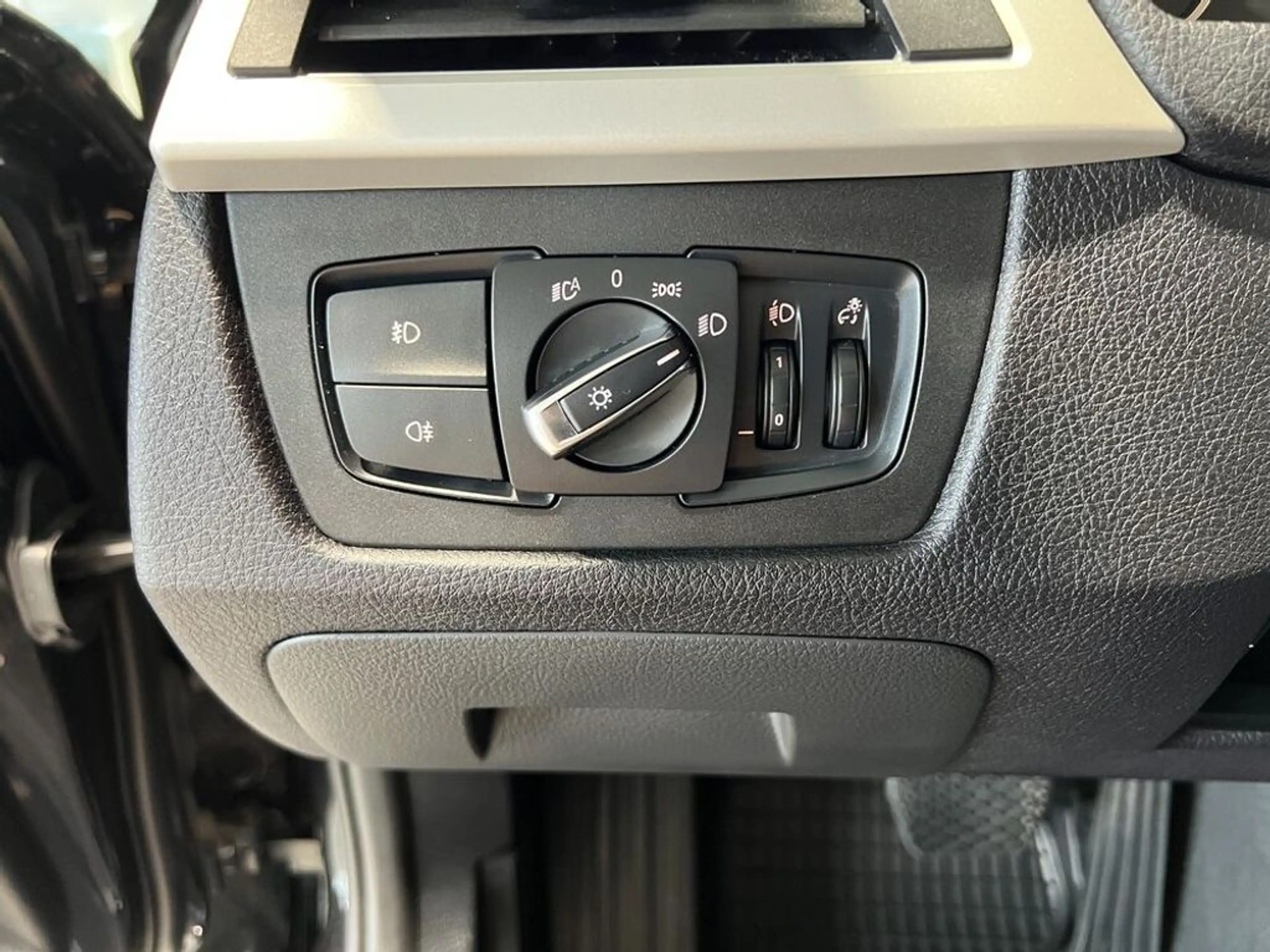 BMW 316 d Advantage — photo 10