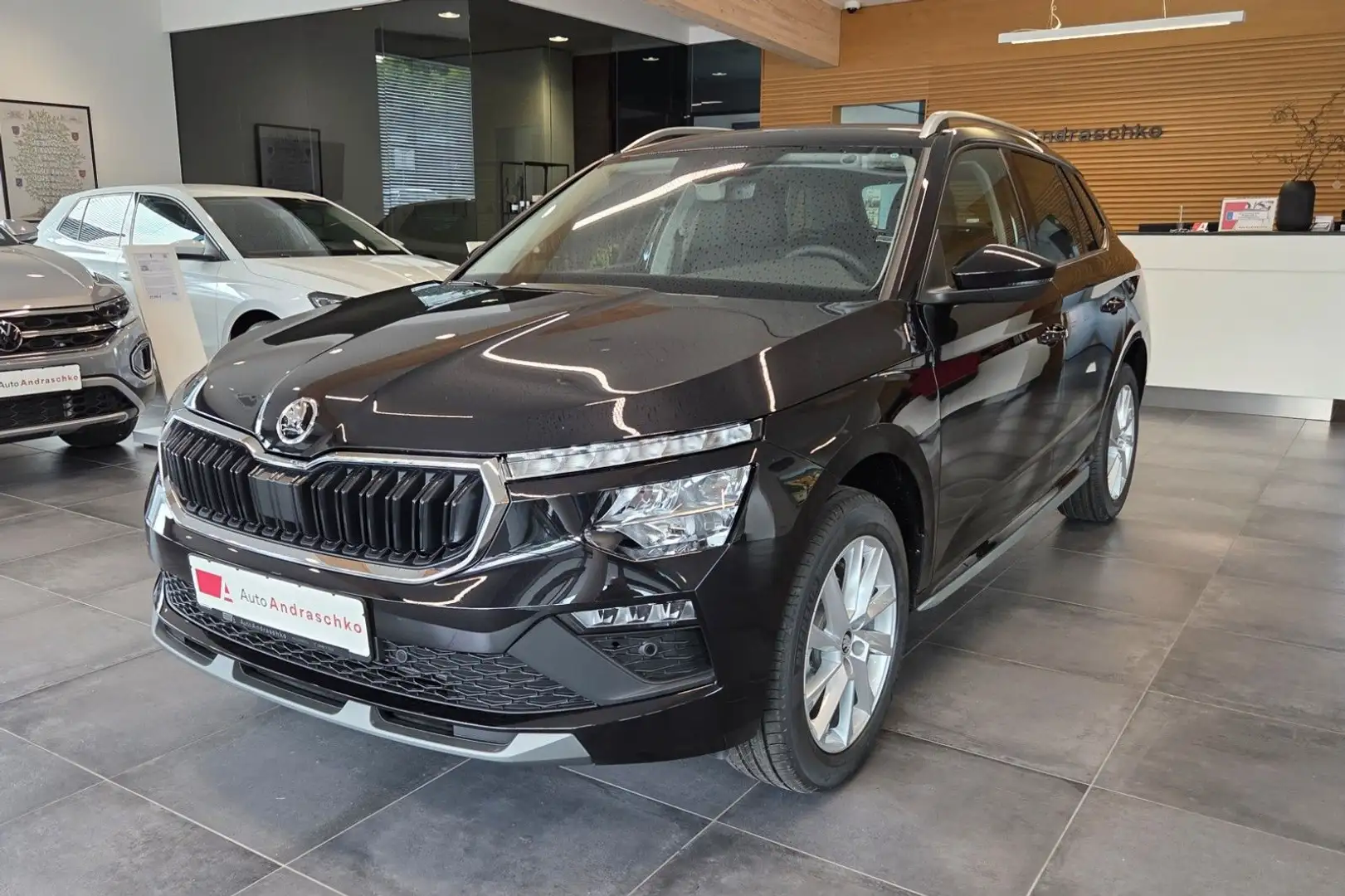 Skoda Kamiq 1.0 TSI 130J./Selection Kamera AHK 5J.GAR Schwarz - 1