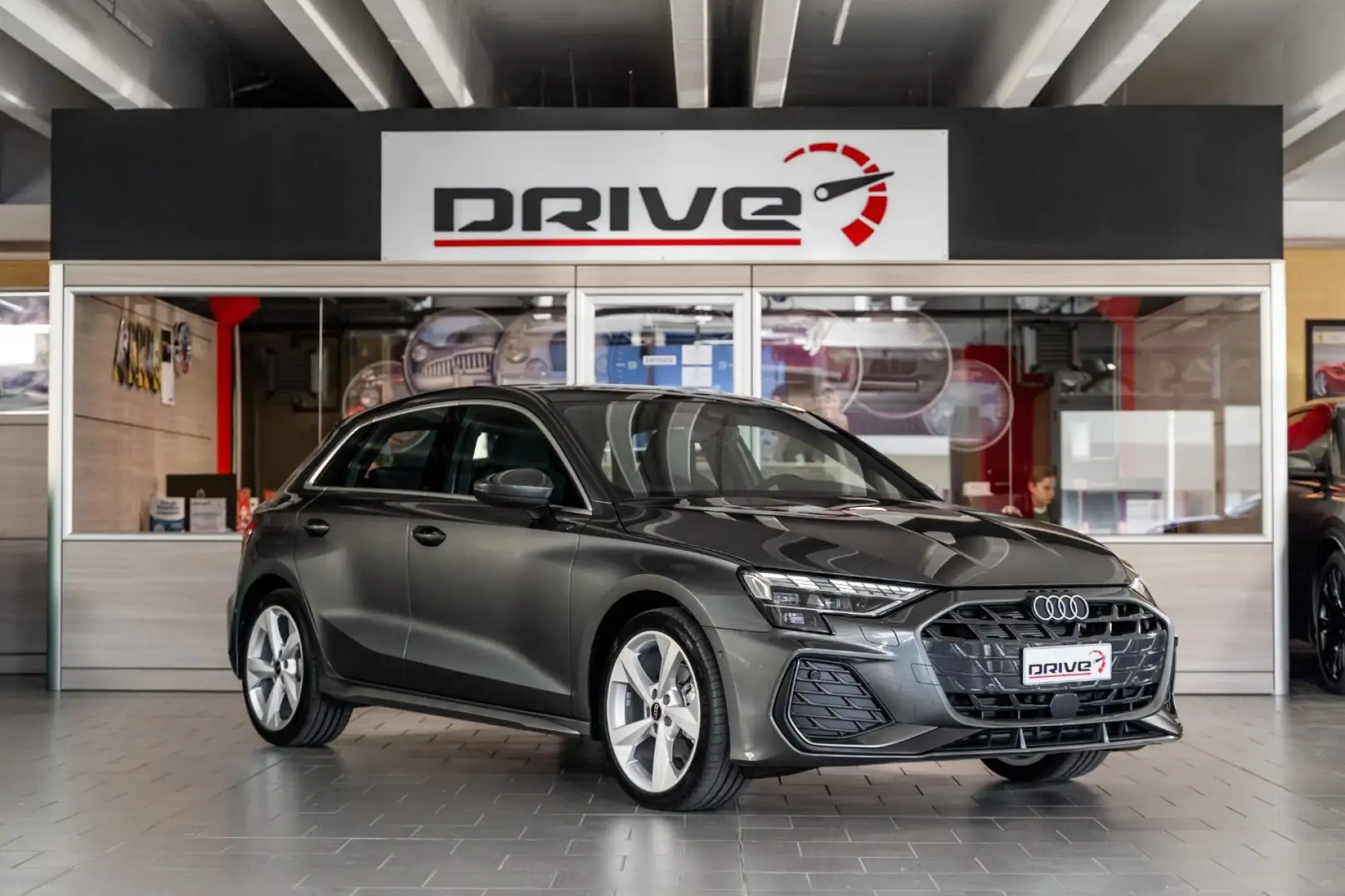Audi A3 SPB 35 S tronic S line edition Grijs - 1