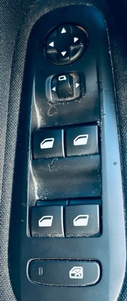 Peugeot 308 308 — photo 11