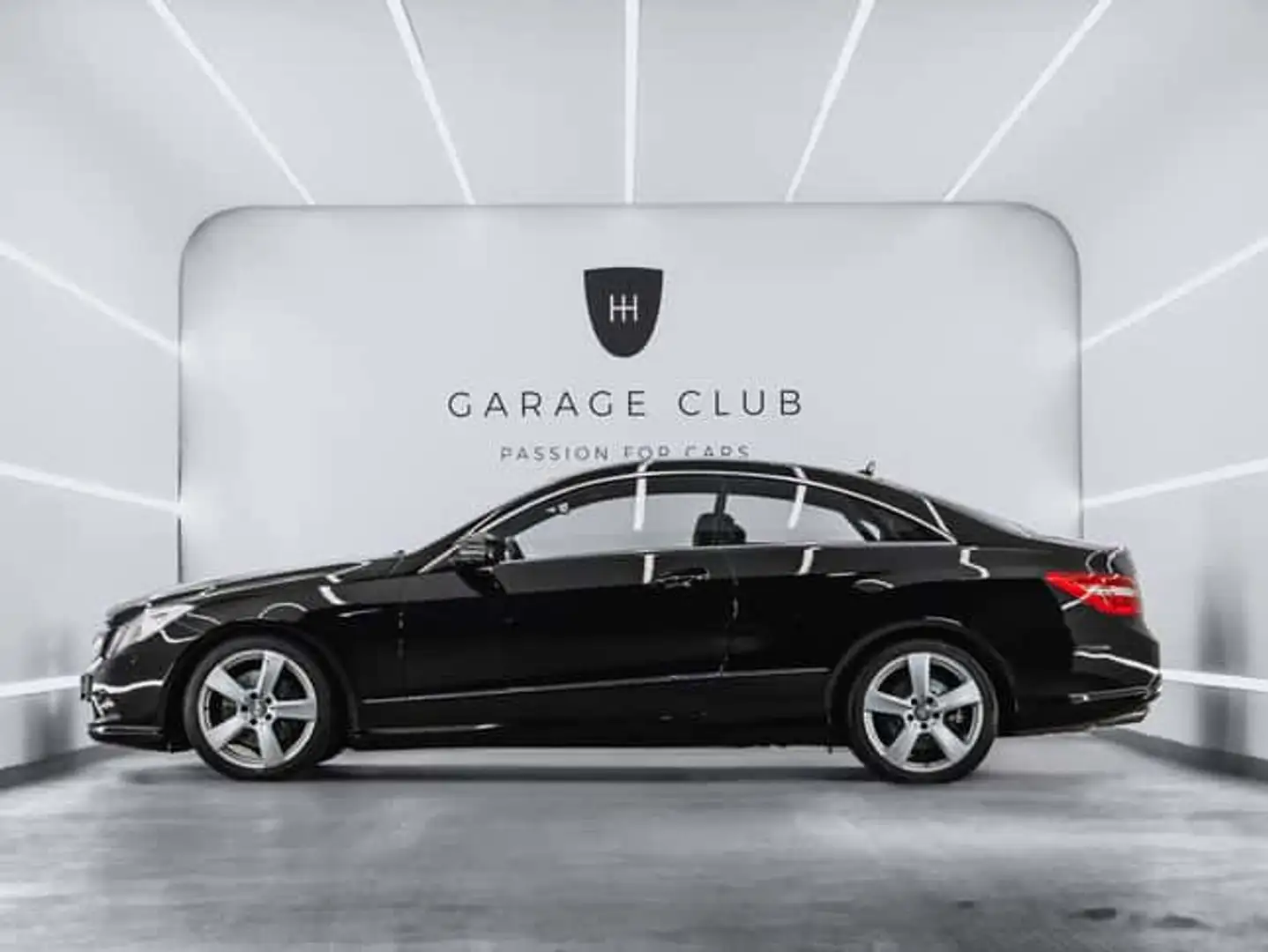 Mercedes-Benz 220 SE - 2