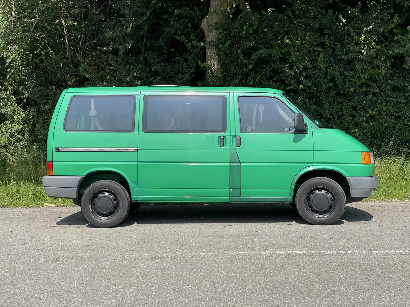 Volkswagen T4 Caravelle Sy. GL 70K3D5 - 2