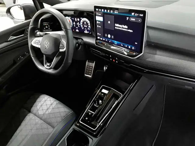 Volkswagen Golf view 9