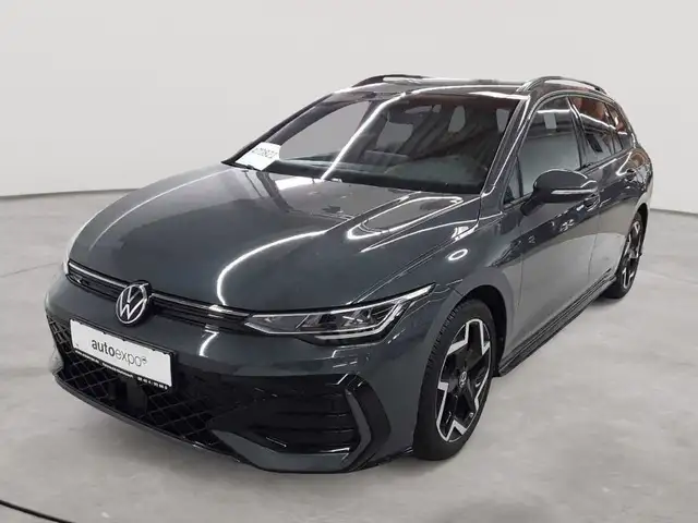 Volkswagen Golf view 2