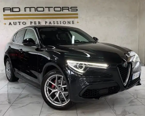 Alfa Romeo Stelvio Benzina 280Cv Tagliandi certificati
