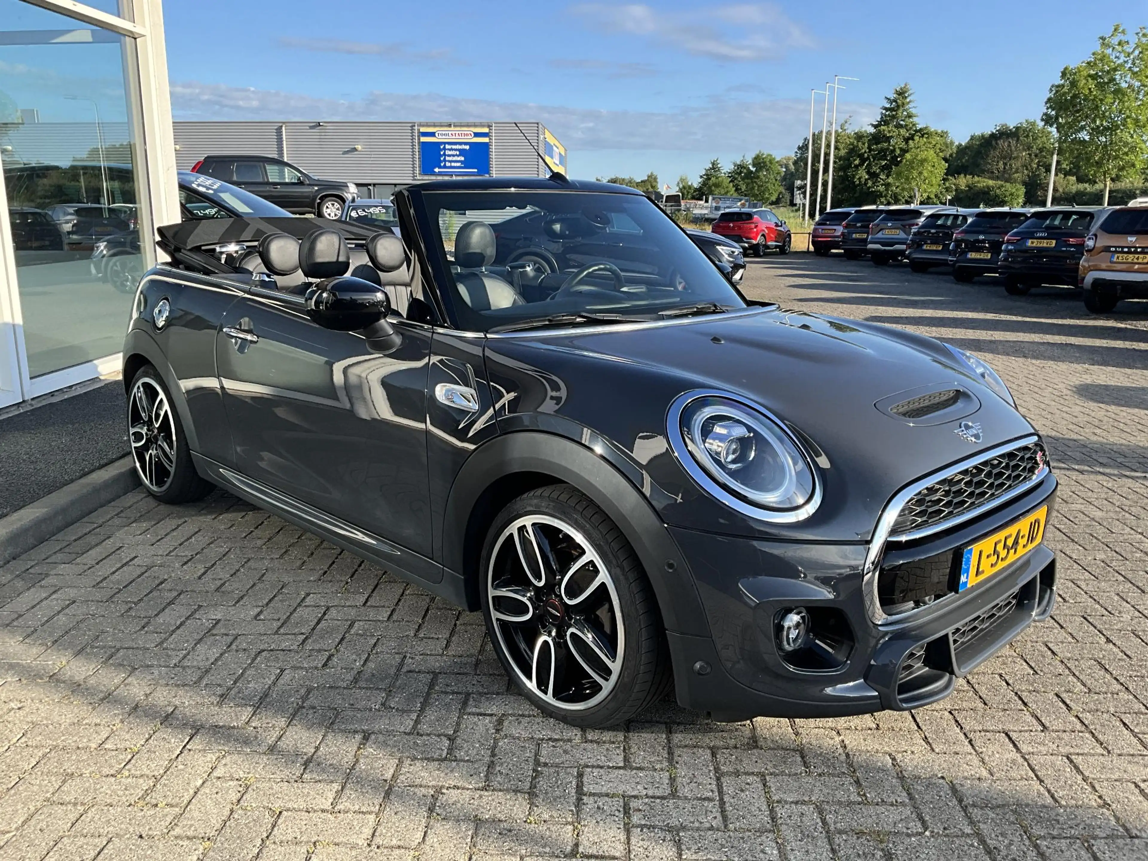 MINI Cooper S Cabrio 2.0 JCW CAMERA — photo 2