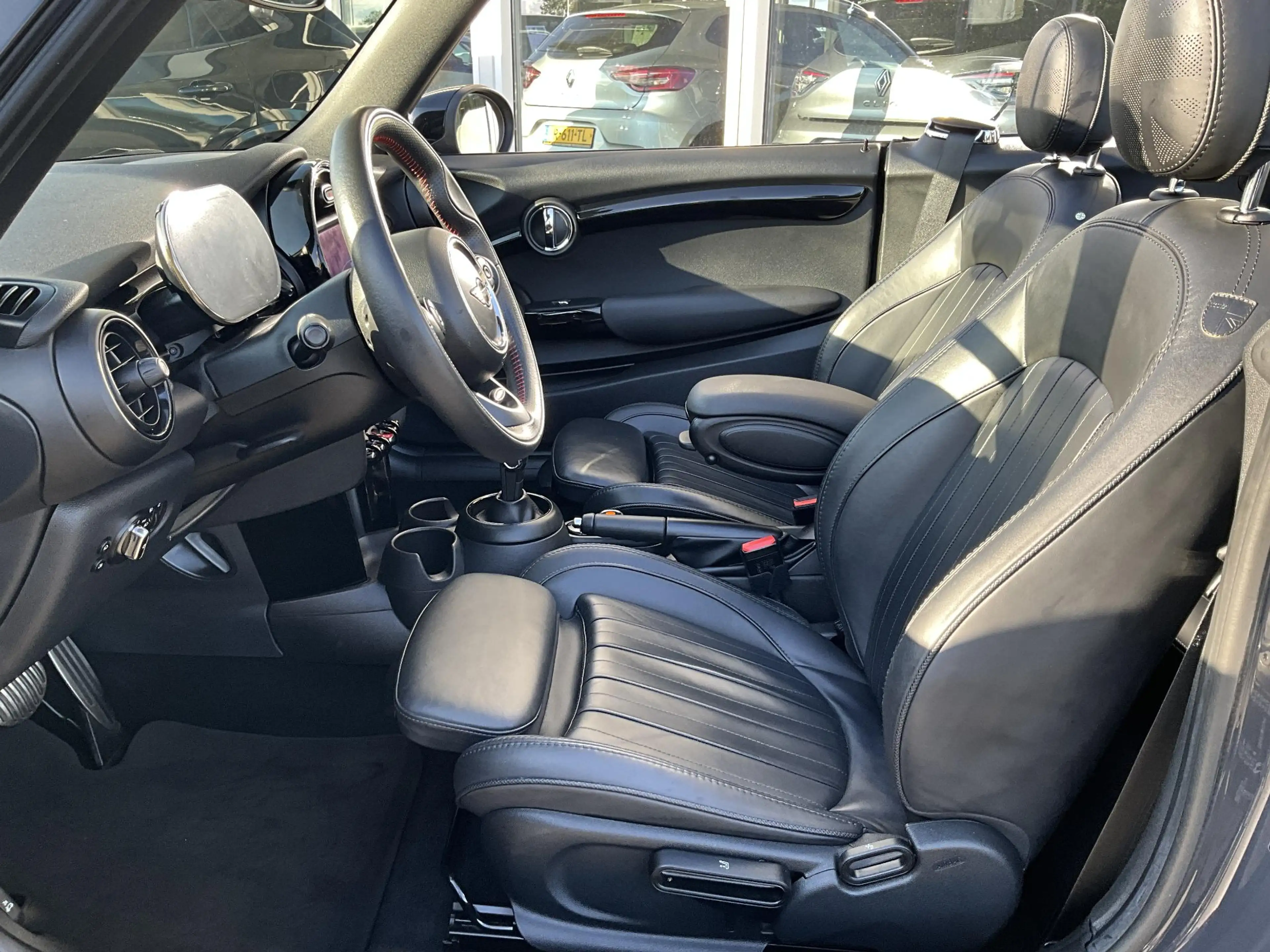 MINI Cooper S Cabrio 2.0 JCW CAMERA — photo 8