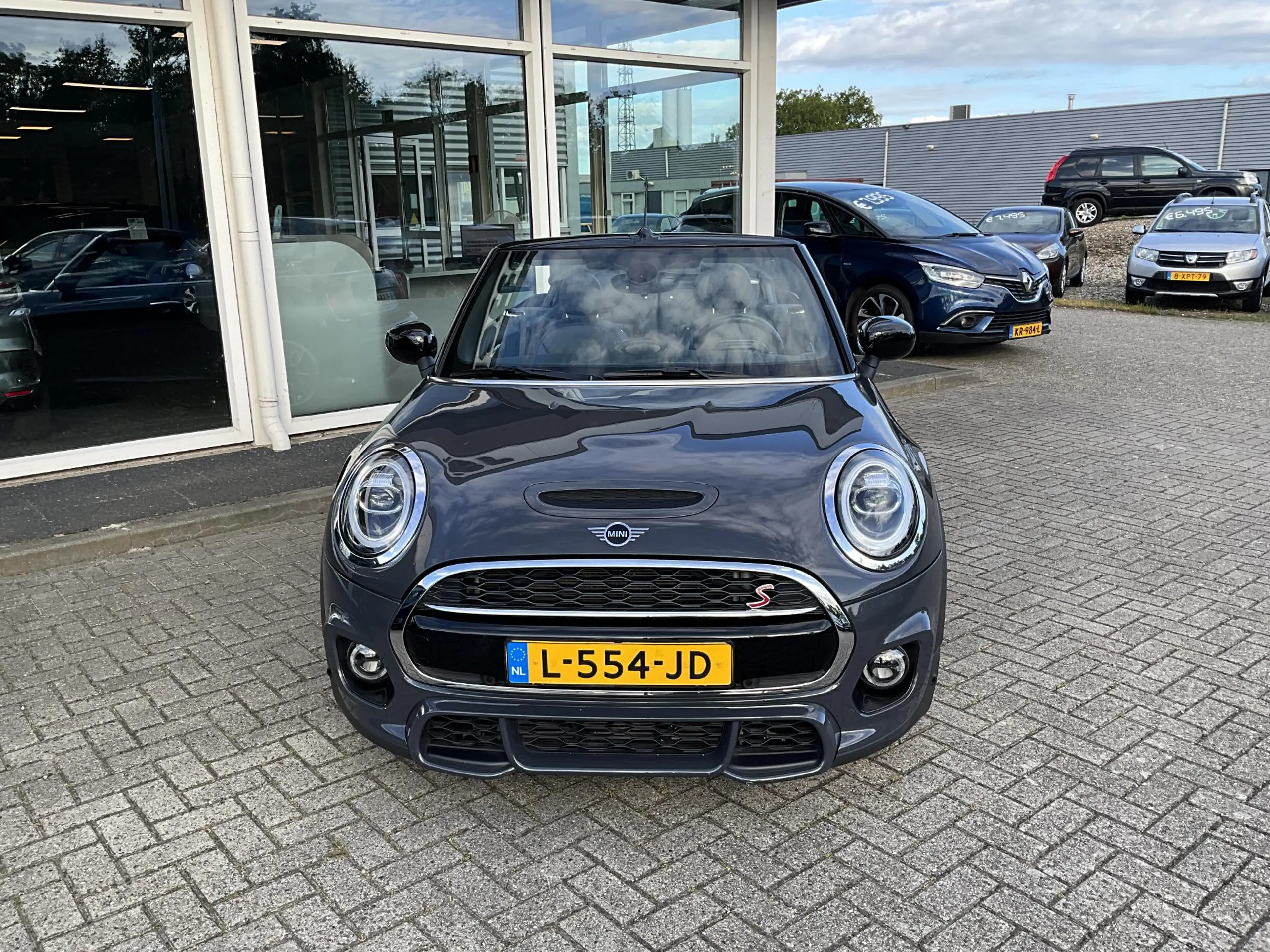MINI Cooper S Cabrio 2.0 JCW CAMERA — photo 3