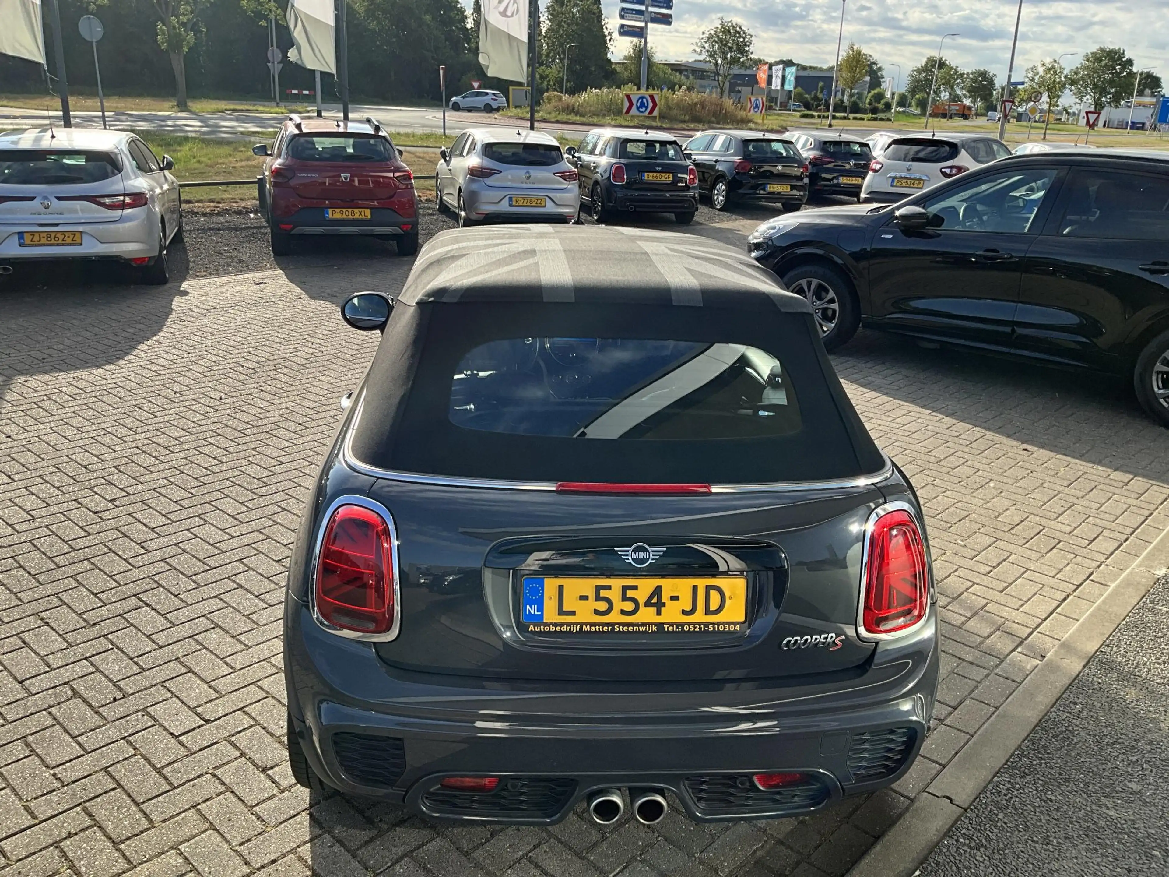 MINI Cooper S Cabrio 2.0 JCW CAMERA — photo 23
