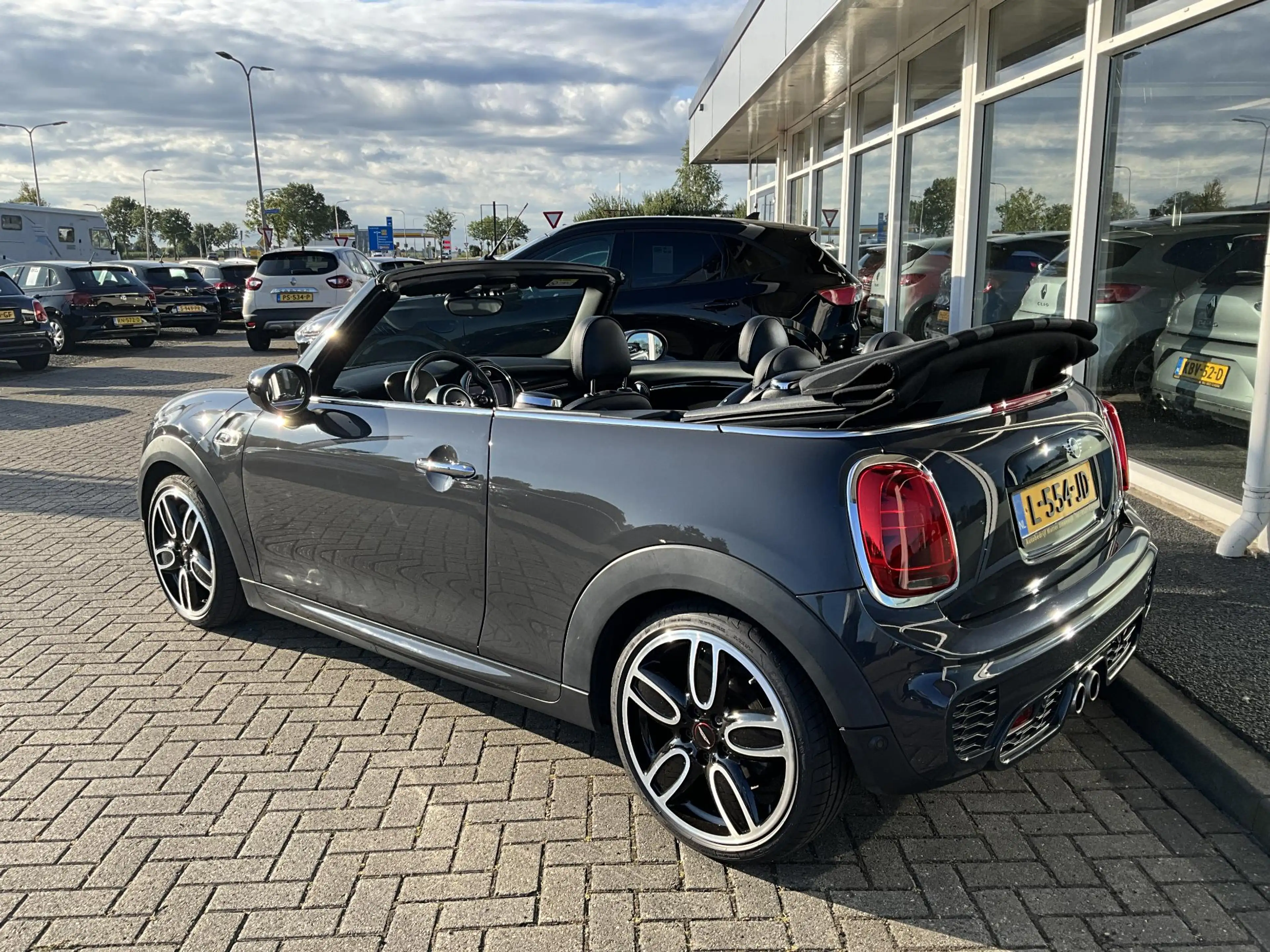 MINI Cooper S Cabrio 2.0 JCW CAMERA — photo 5