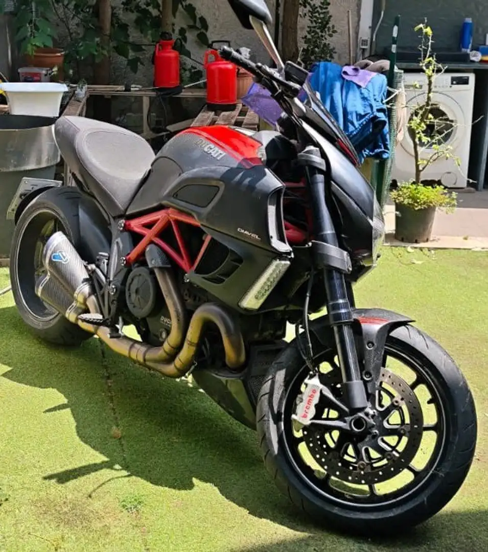 Ducati Diavel v2 2011 Roşu - 2