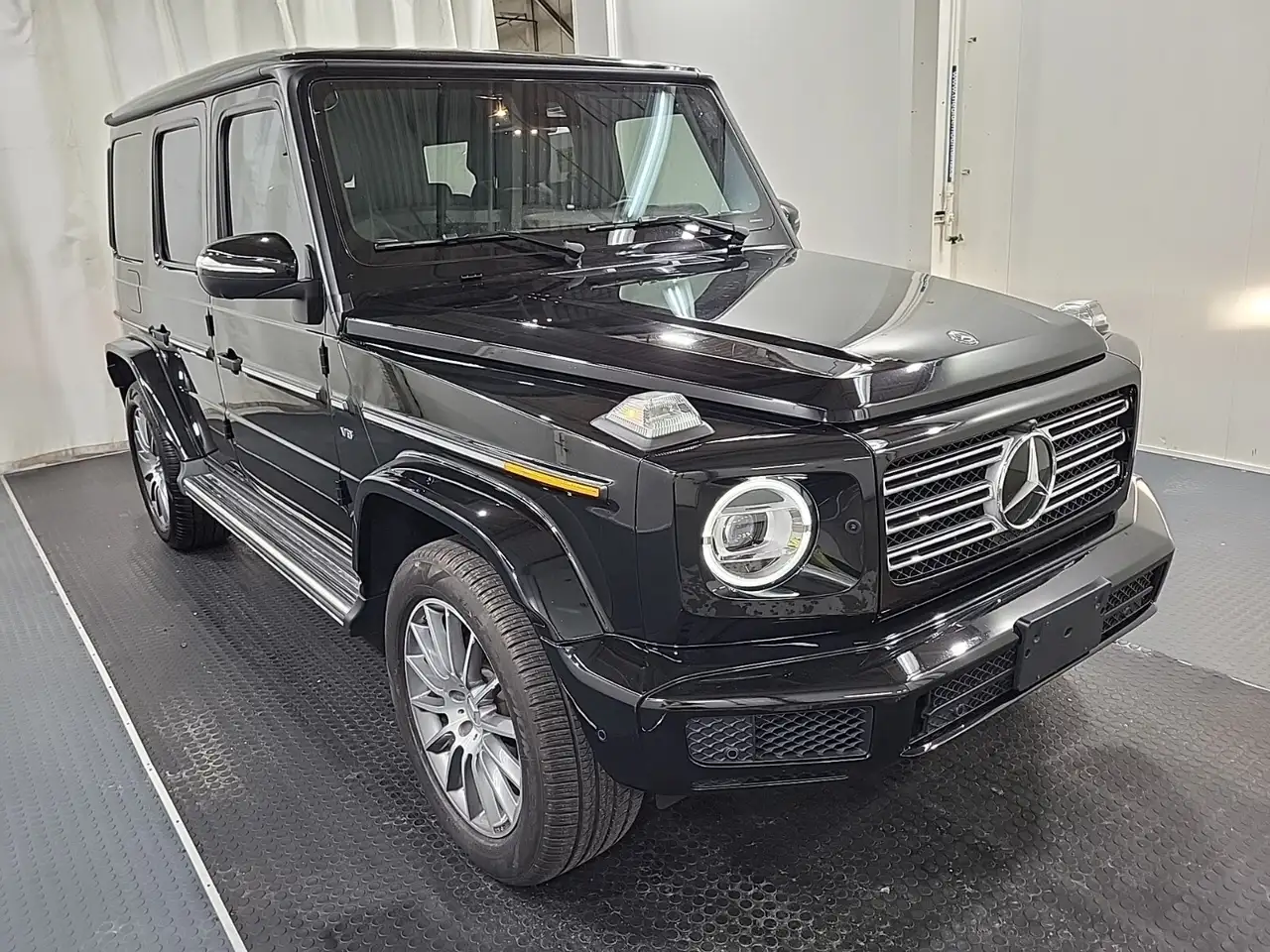 Mercedes-Benz G-Class снимка Mercedes-Benz G-Class