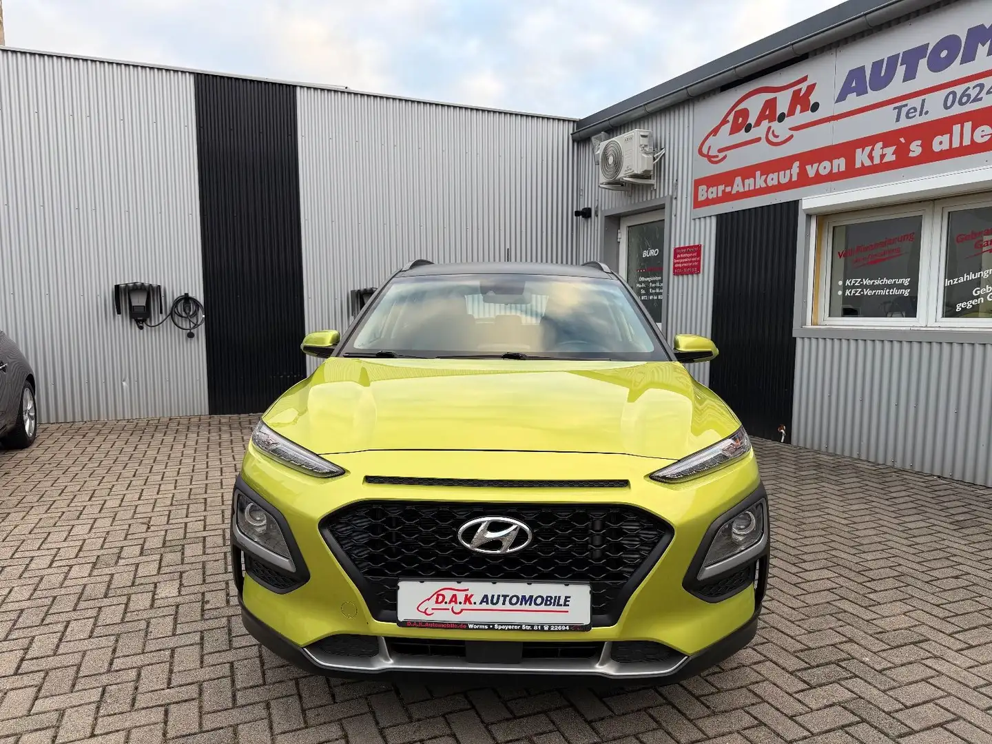 Hyundai KONA Trend 2WD 1.Hand+R.Kamera+SHZ+8-Fach+Klima Jaune - 2