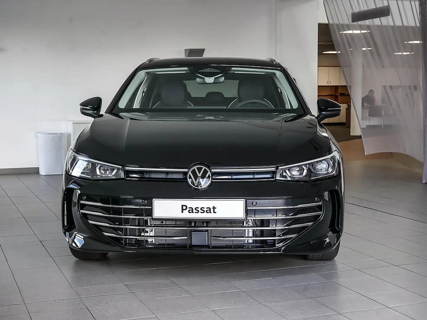 Volkswagen Passat Elegance 1,5 l eHybrid 110 kW 150 PS / 85 KW 115 PS 6-G Noir - 2