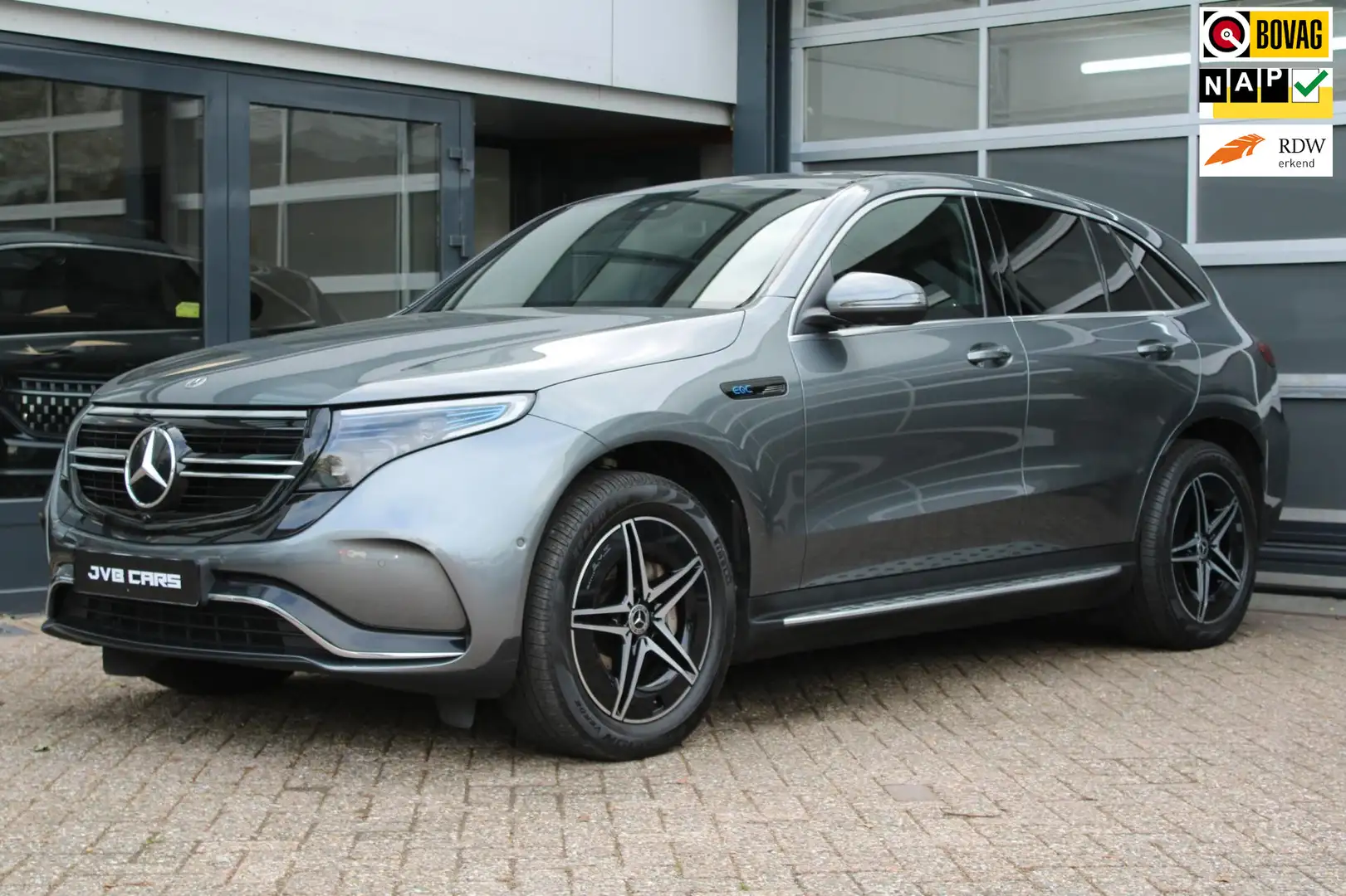 Mercedes-Benz EQC 400 4MATIC Business Solution AMG 80 kWh/pano Grau - 1