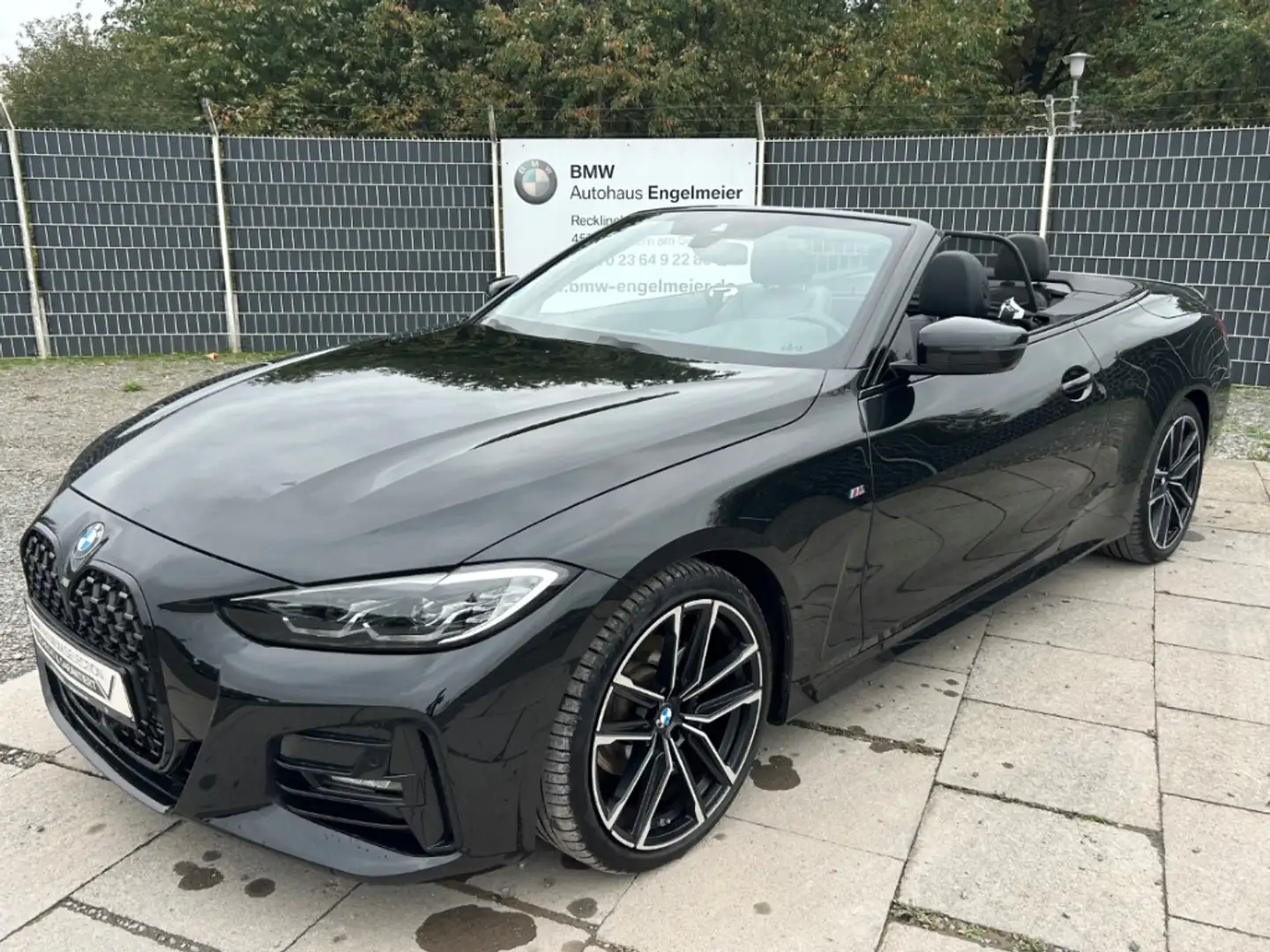 BMW 420 i M Sport Cabrio LM19'' Driv.Assist Navi Pro! Schwarz - 1