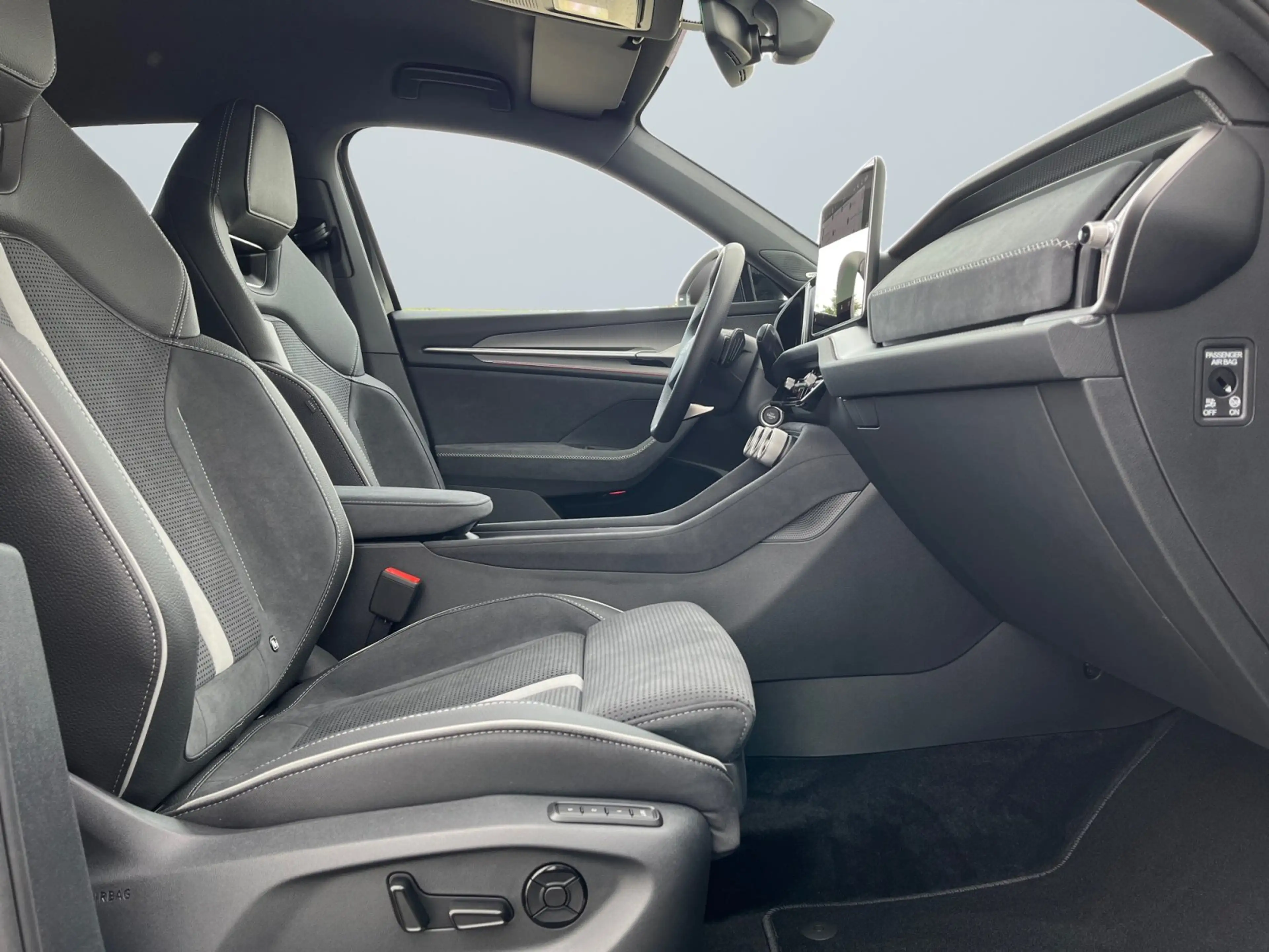 Skoda Kodiaq Sportline 2.0 TDI 4x4 DSG Matrix-LED AHK — photo 10