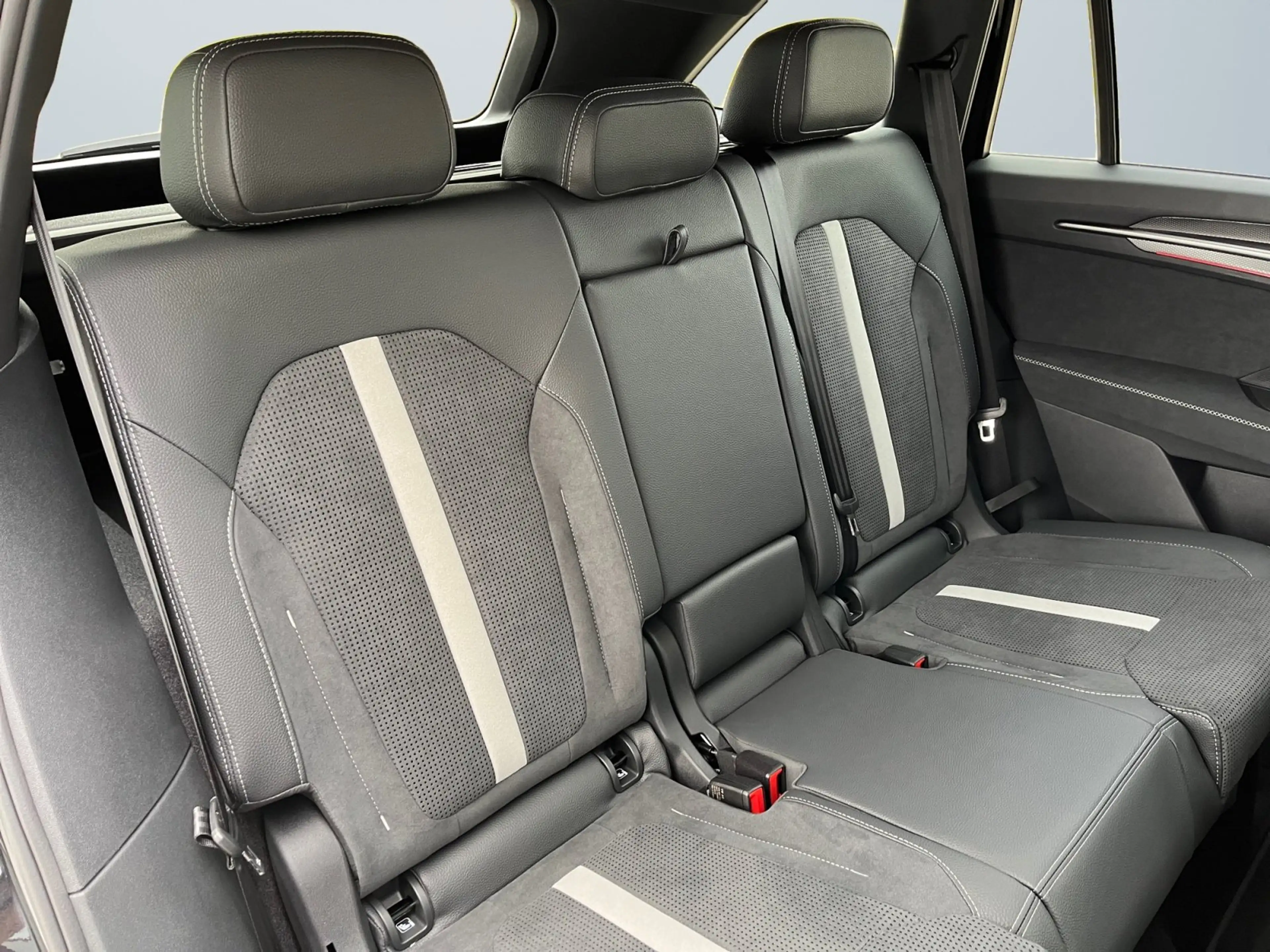 Skoda Kodiaq Sportline 2.0 TDI 4x4 DSG Matrix-LED AHK — photo 11