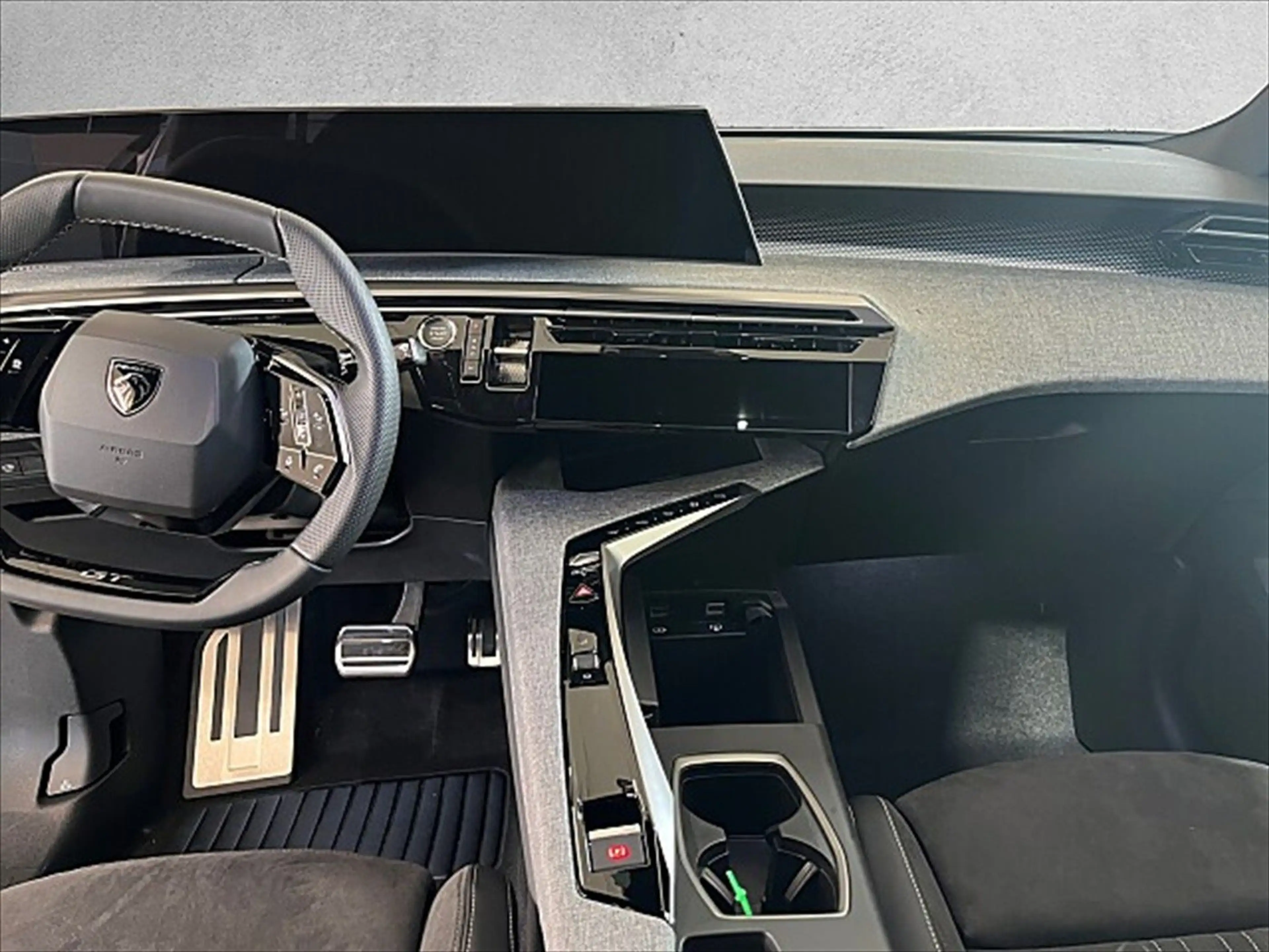 Peugeot 5008 1.2 145 GT Exclusive ACC Alcantara LED Navi — photo 8