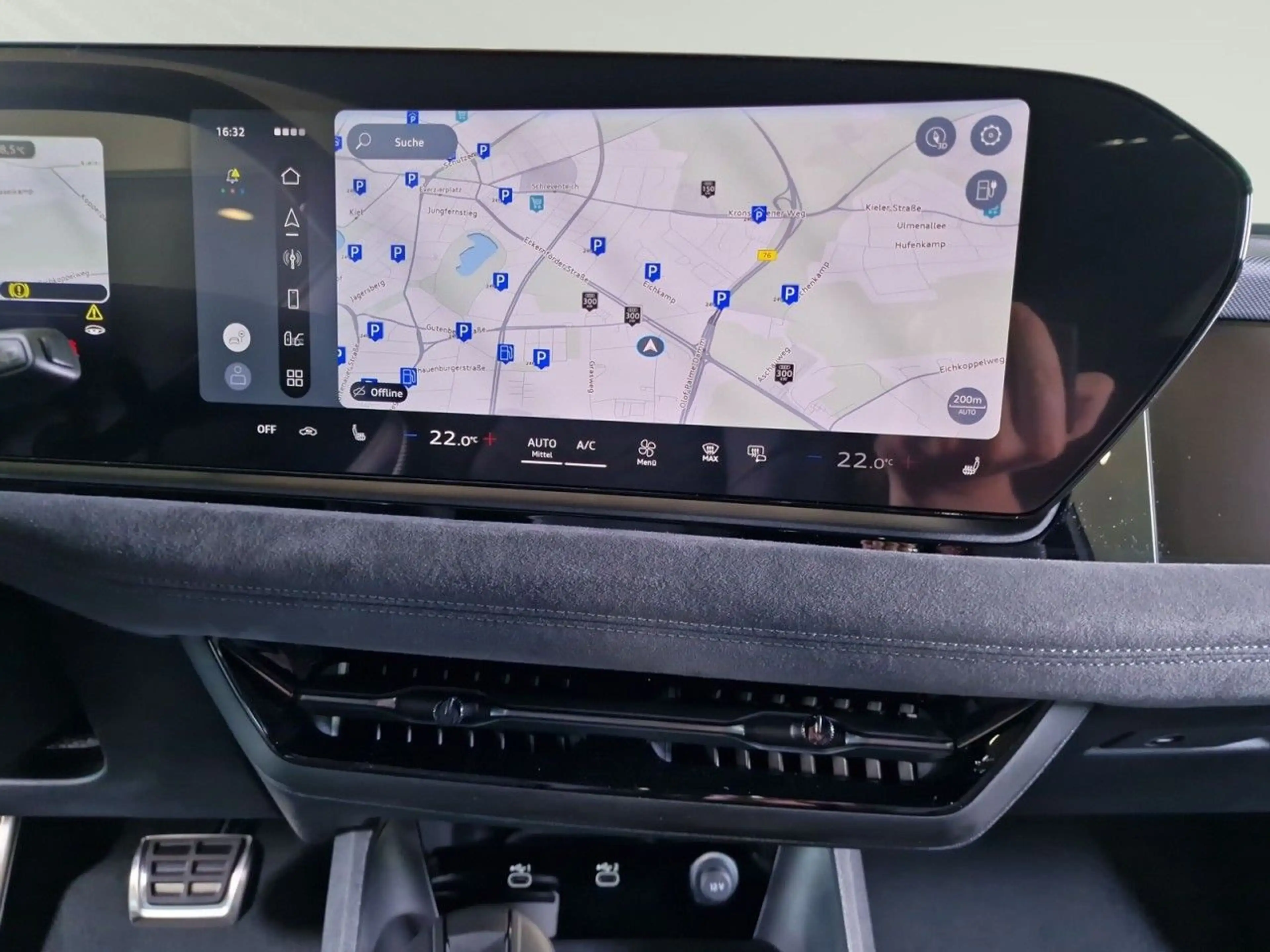 Audi A6 e-tron S-line business performance B&O Klima — photo 13