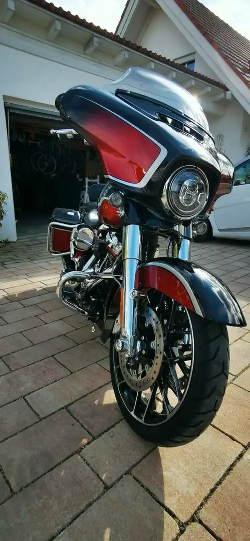 Harley-Davidson Street Glide CVO - 2