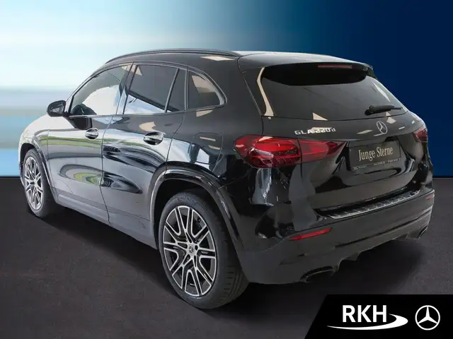 Mercedes-Benz Gla view 4