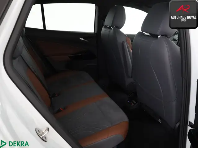 Volkswagen Id.4 view 12