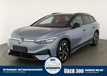 Tourer Pro Black, AHK, HuD, IQ.Light, IQ.Drive, Ar