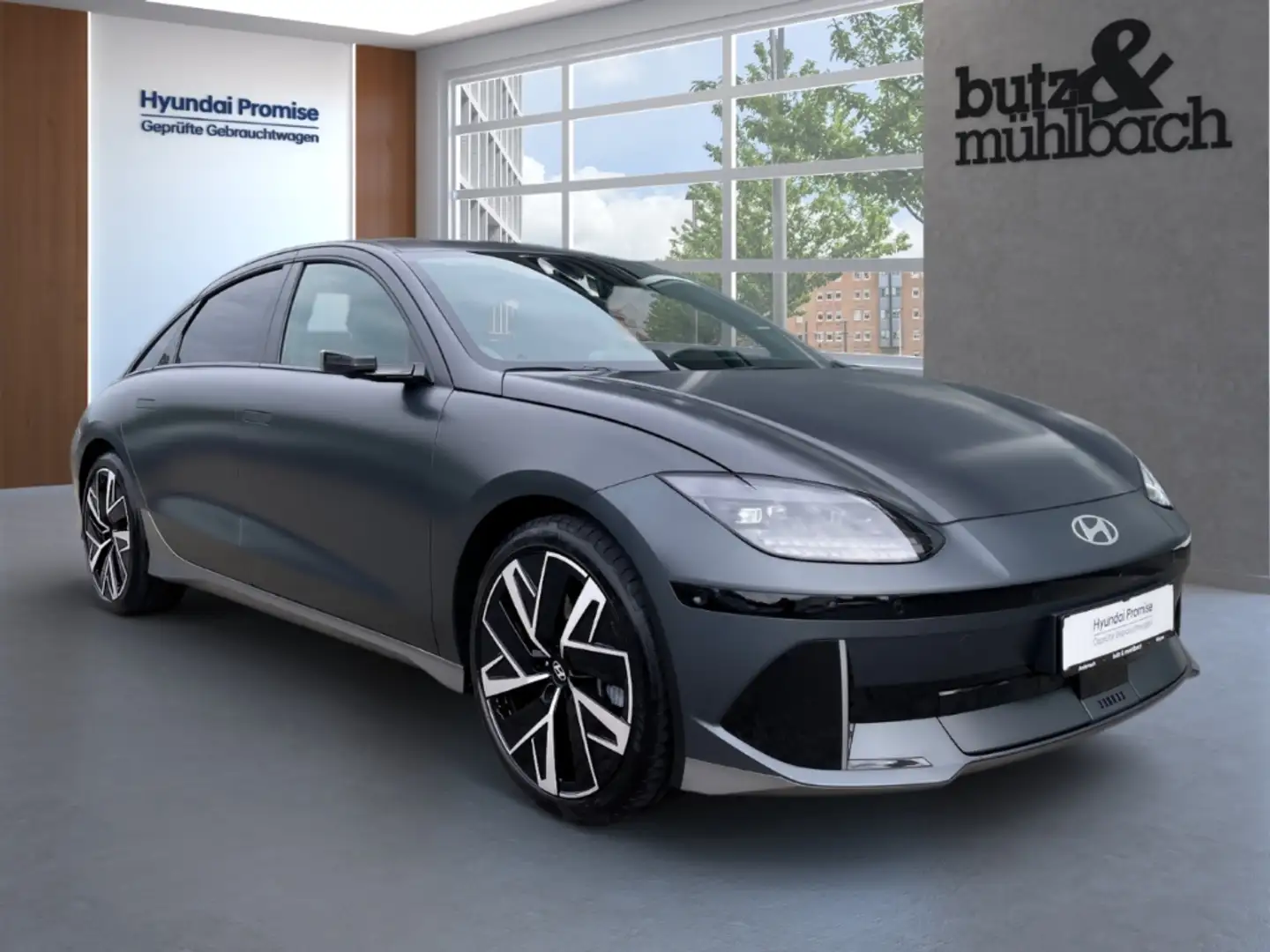Hyundai IONIQ 6 4WD 77,4kWh Batt. UNIQ-Paket digitale Außenspiegel Gris - 2