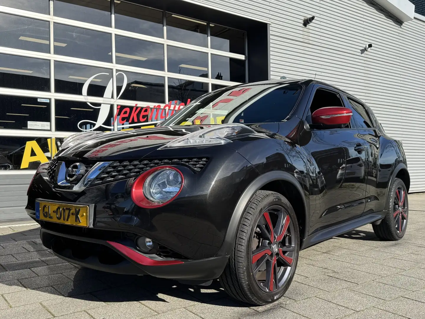 Nissan Juke 1.2 DIG-T S/S Connect Edition - Navigatie I Airco Negro - 1